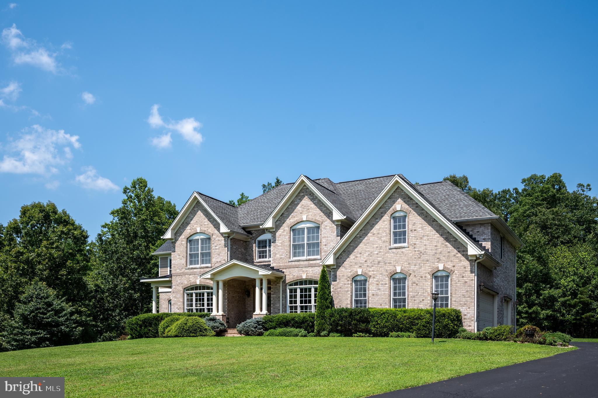 THE OAKS - Residential