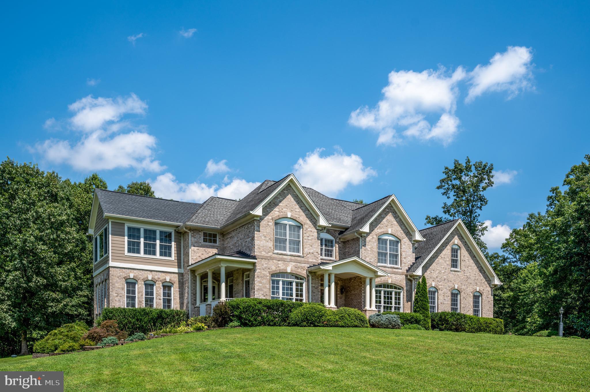 THE OAKS - Residential