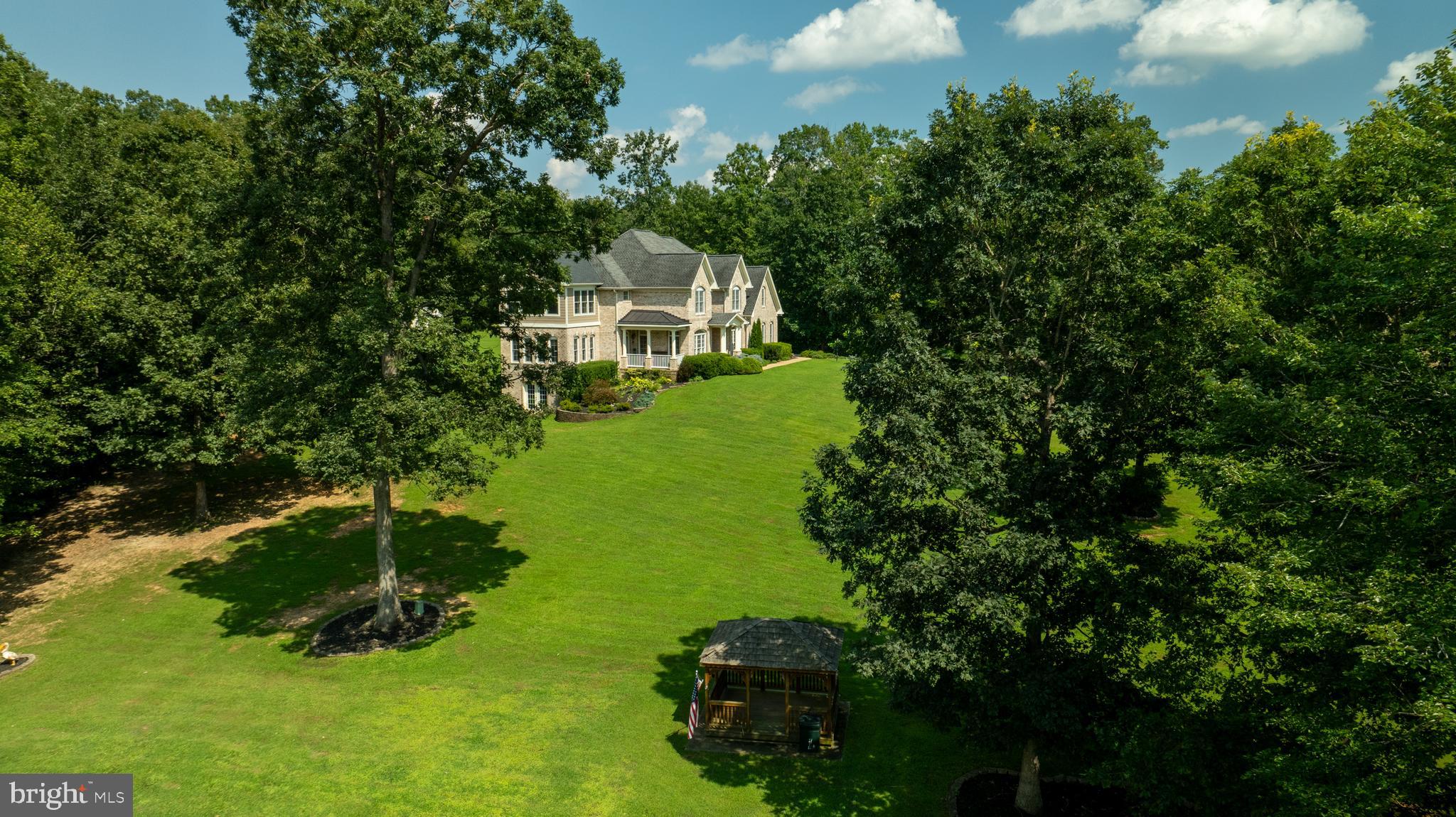 THE OAKS - Residential