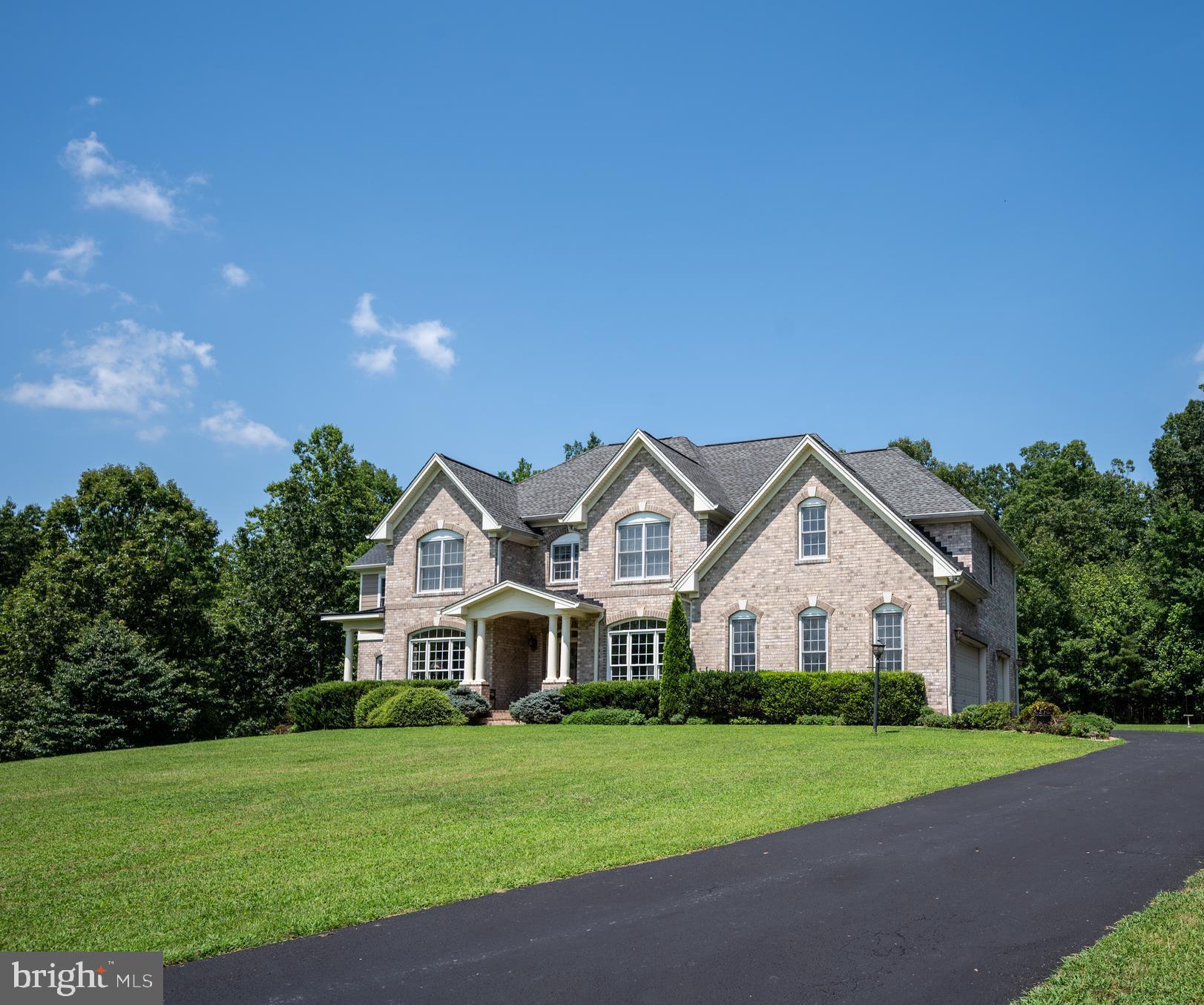 THE OAKS - Residential