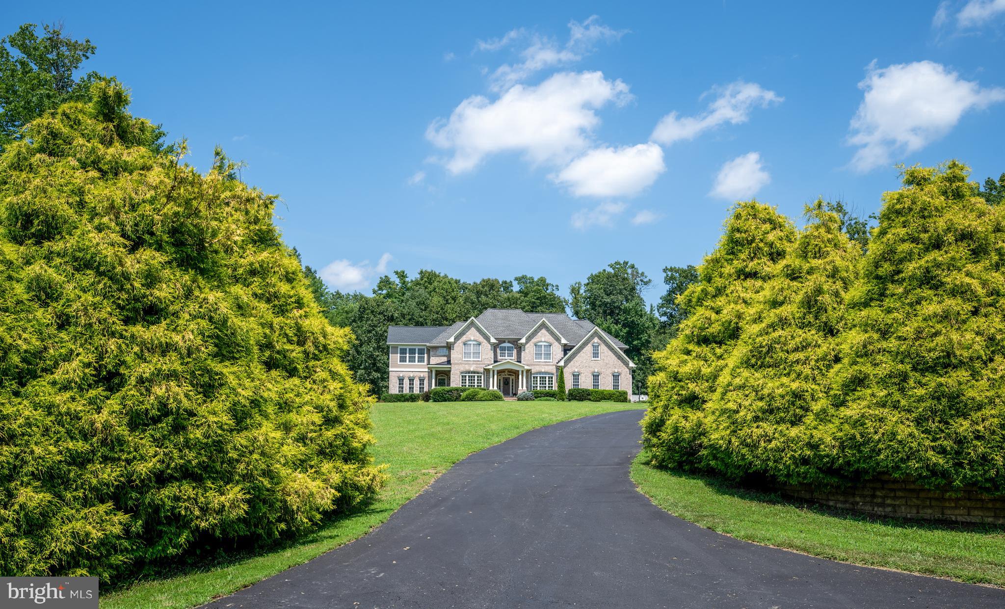 THE OAKS - Residential