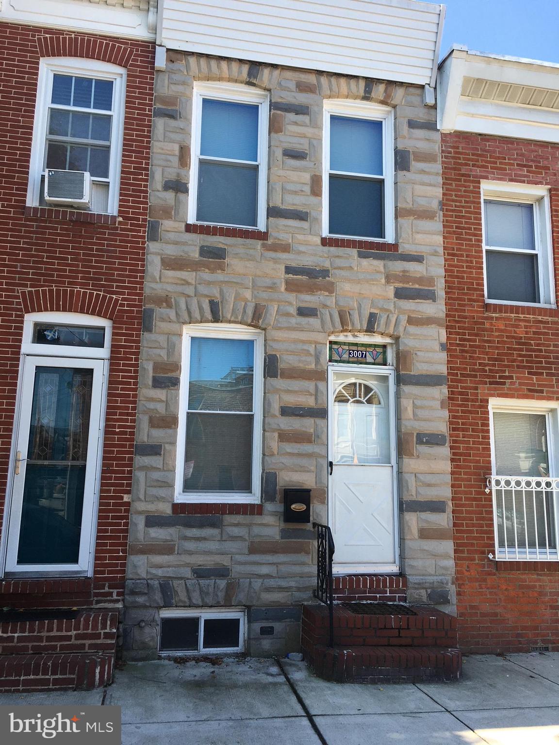 GREAT LOCATION! 3 BLOCKS FROM CANTON SQUARE, 4 BLOCKS FROM PATTERSON PARK, 2 BEDROOM UPDATED RENTAL IN A CONVENIENT CANTON NEIGHBORHOOD. RELAX ON YOUR COVERED BACK PORCH WITH PRIVATE YARD. GORGEOUS FLOORING AND NEUTRAL PAINT THROUGH OUT UNIT. FEATURES ONE FULL AND A HALF BATH AND LAUNDRY AREA. CONCRETE WALLS AND FLOORS PAINTED. PETS ACCEPTED ON A CASE BY CASE BASIS
(virtually staged photos)