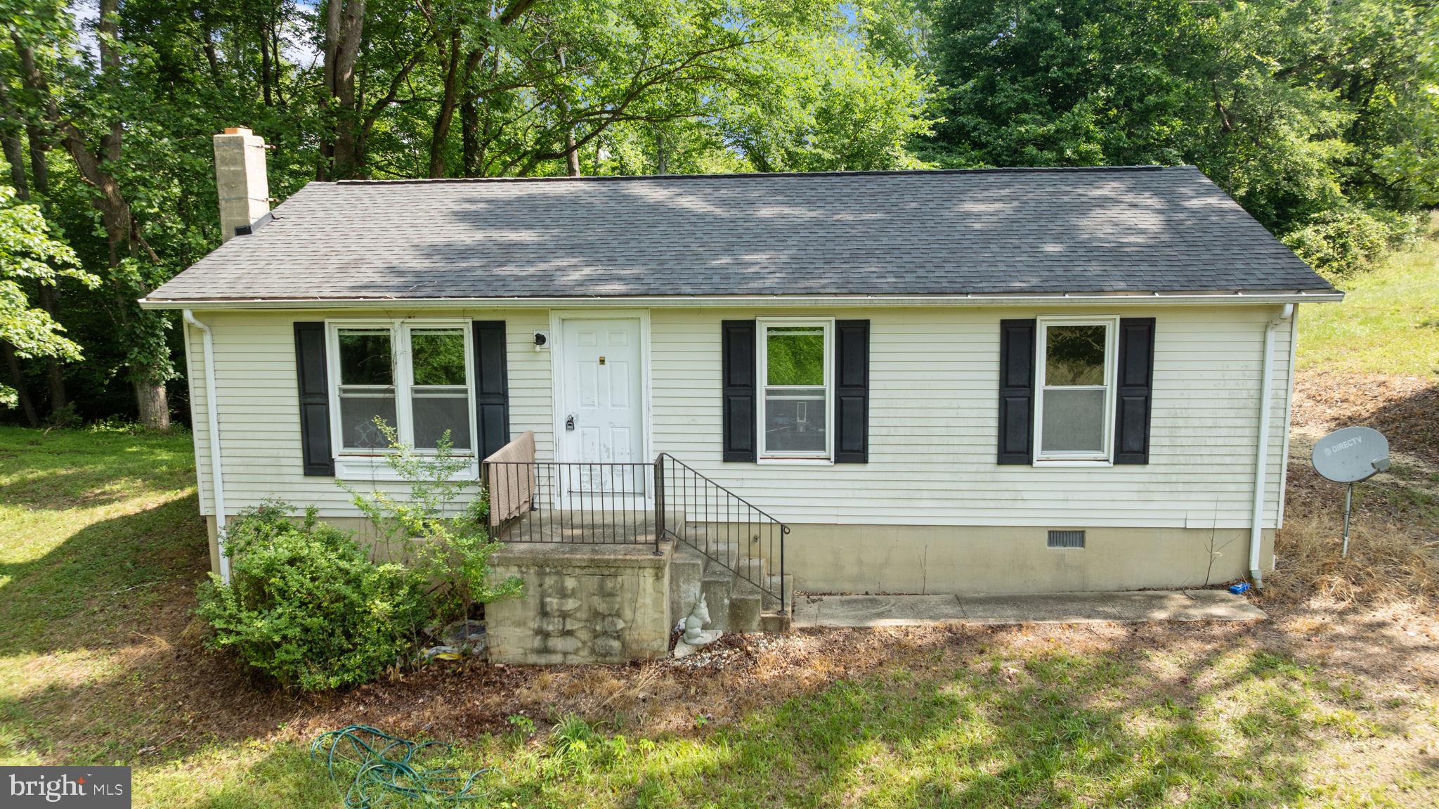 HUGHESVILLE - Residential