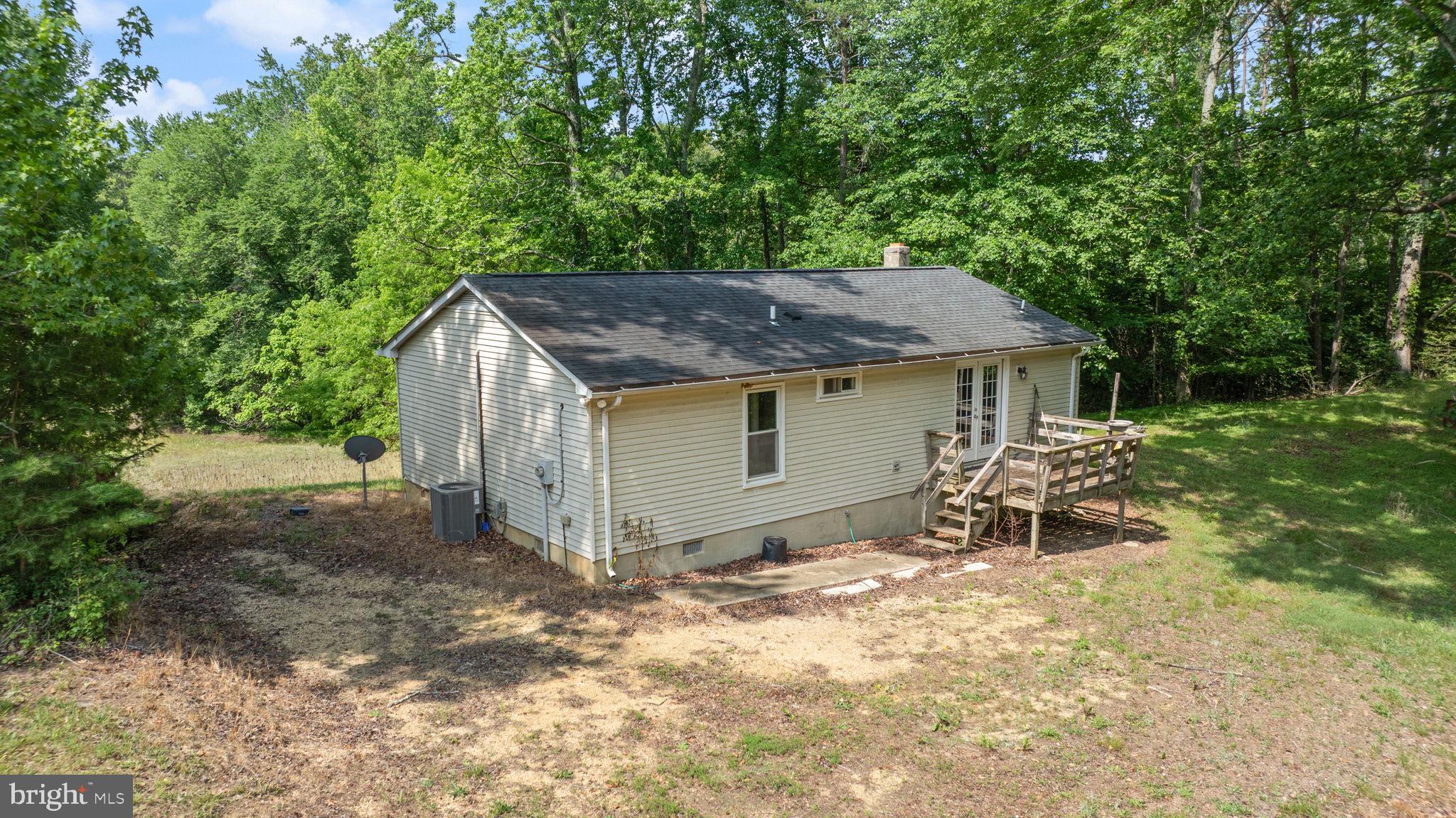 HUGHESVILLE - Residential