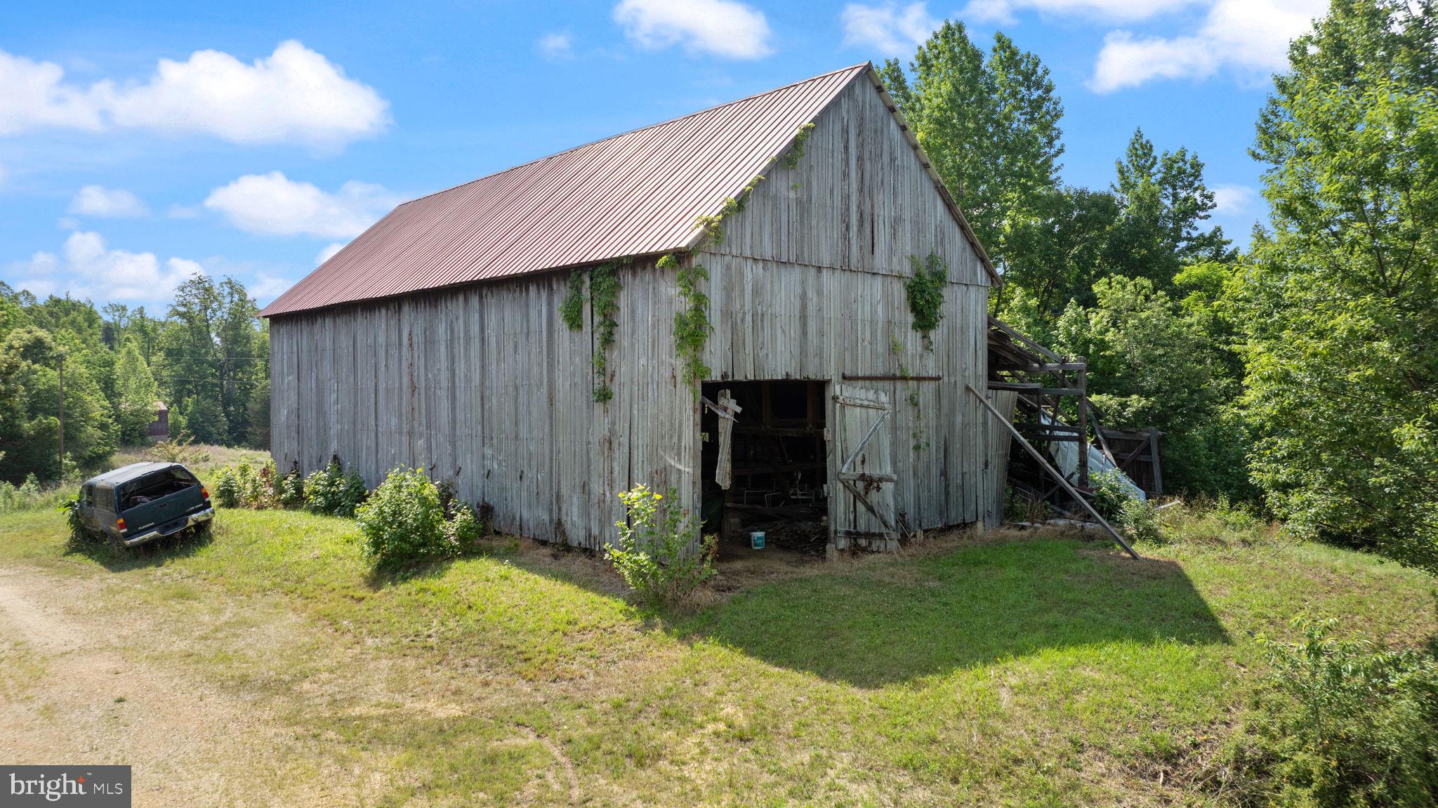 HUGHESVILLE - Residential