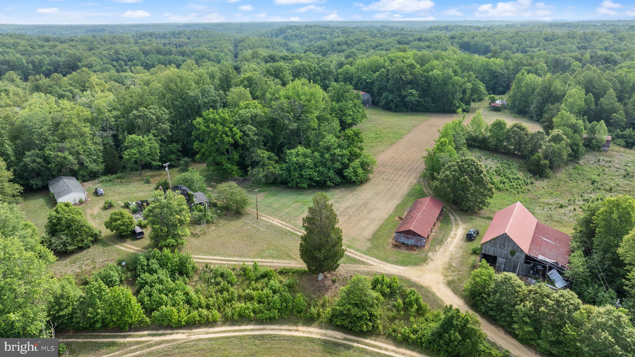 HUGHESVILLE - Residential