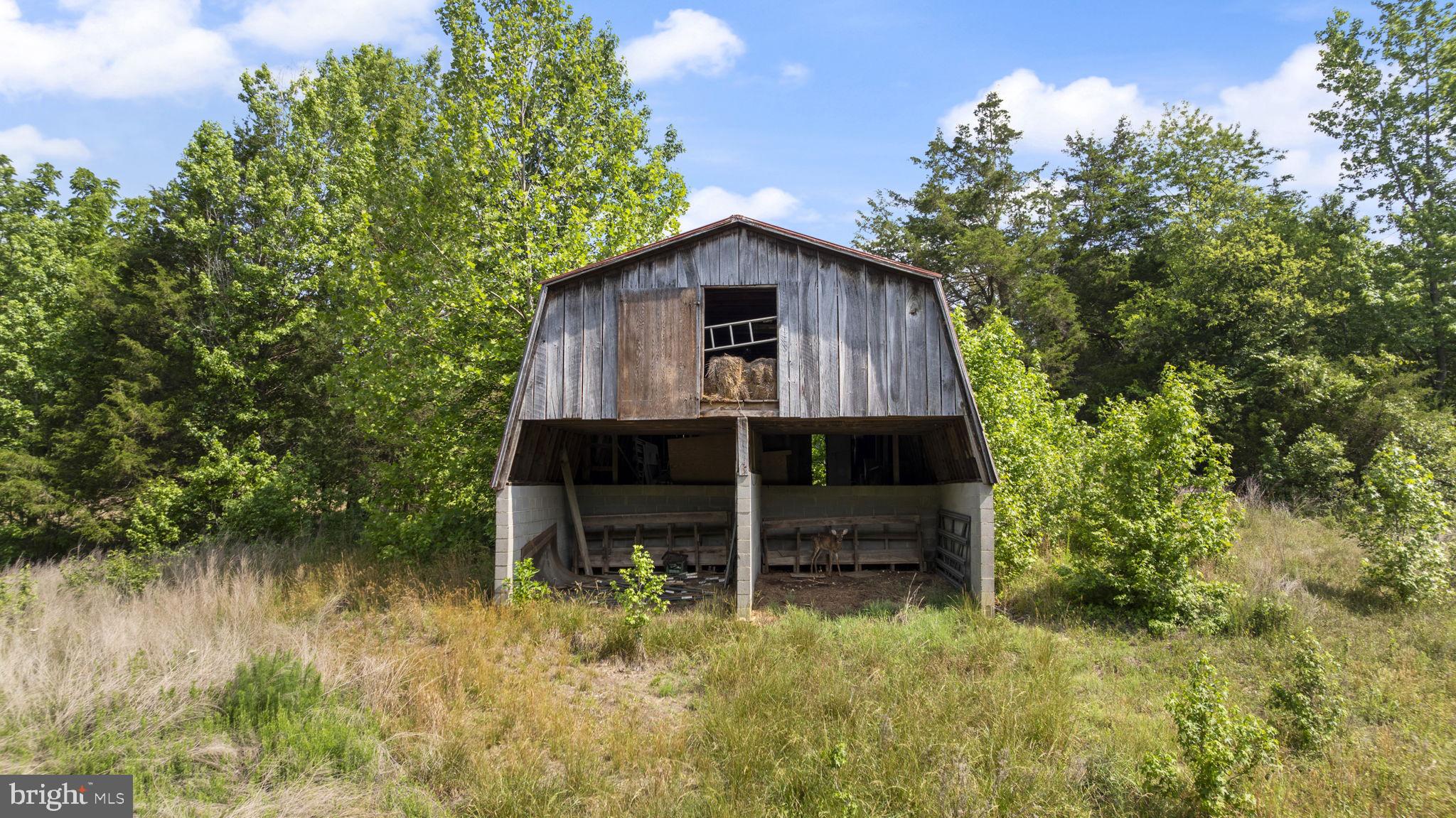 HUGHESVILLE - Residential