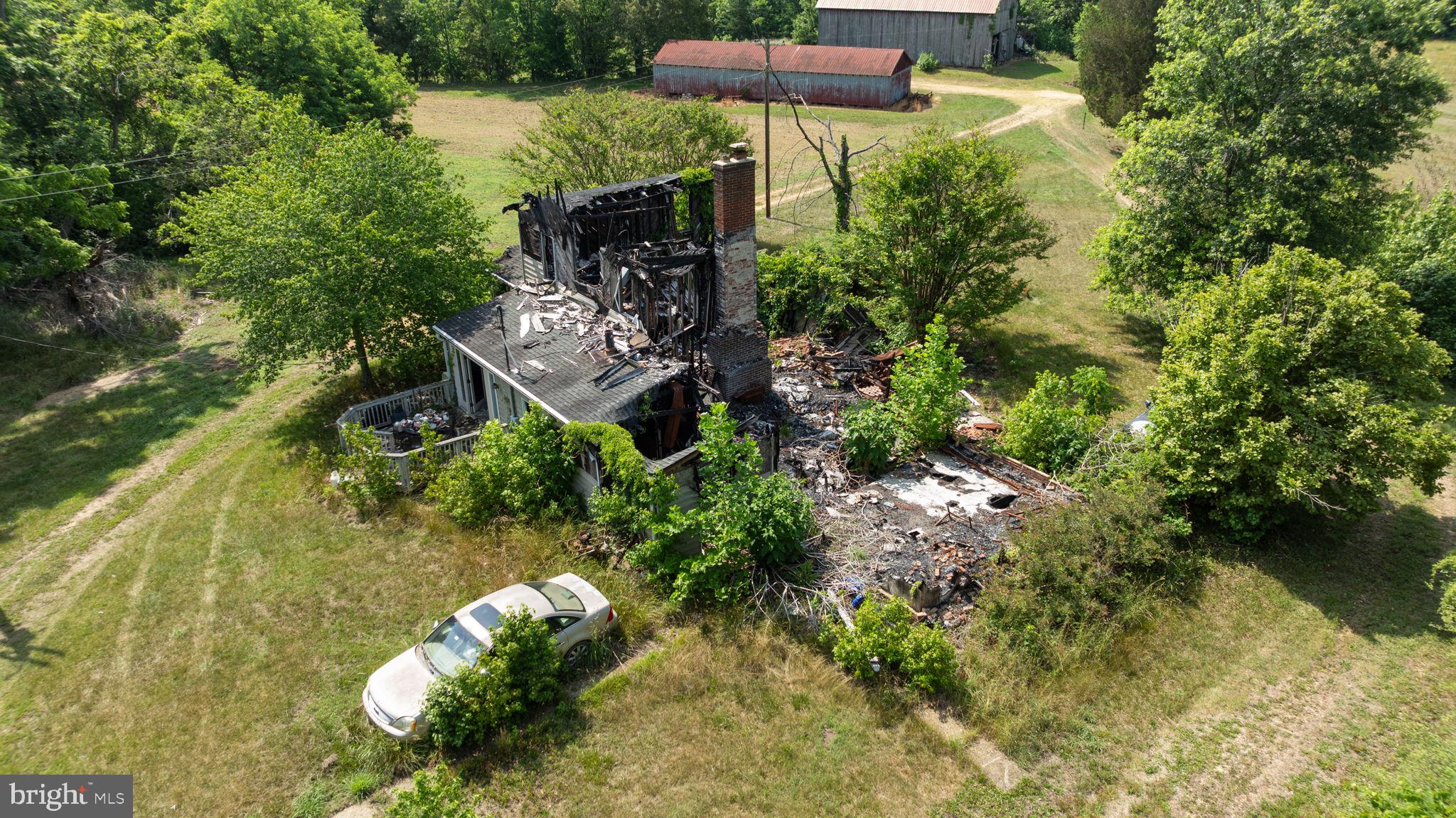 HUGHESVILLE - Residential