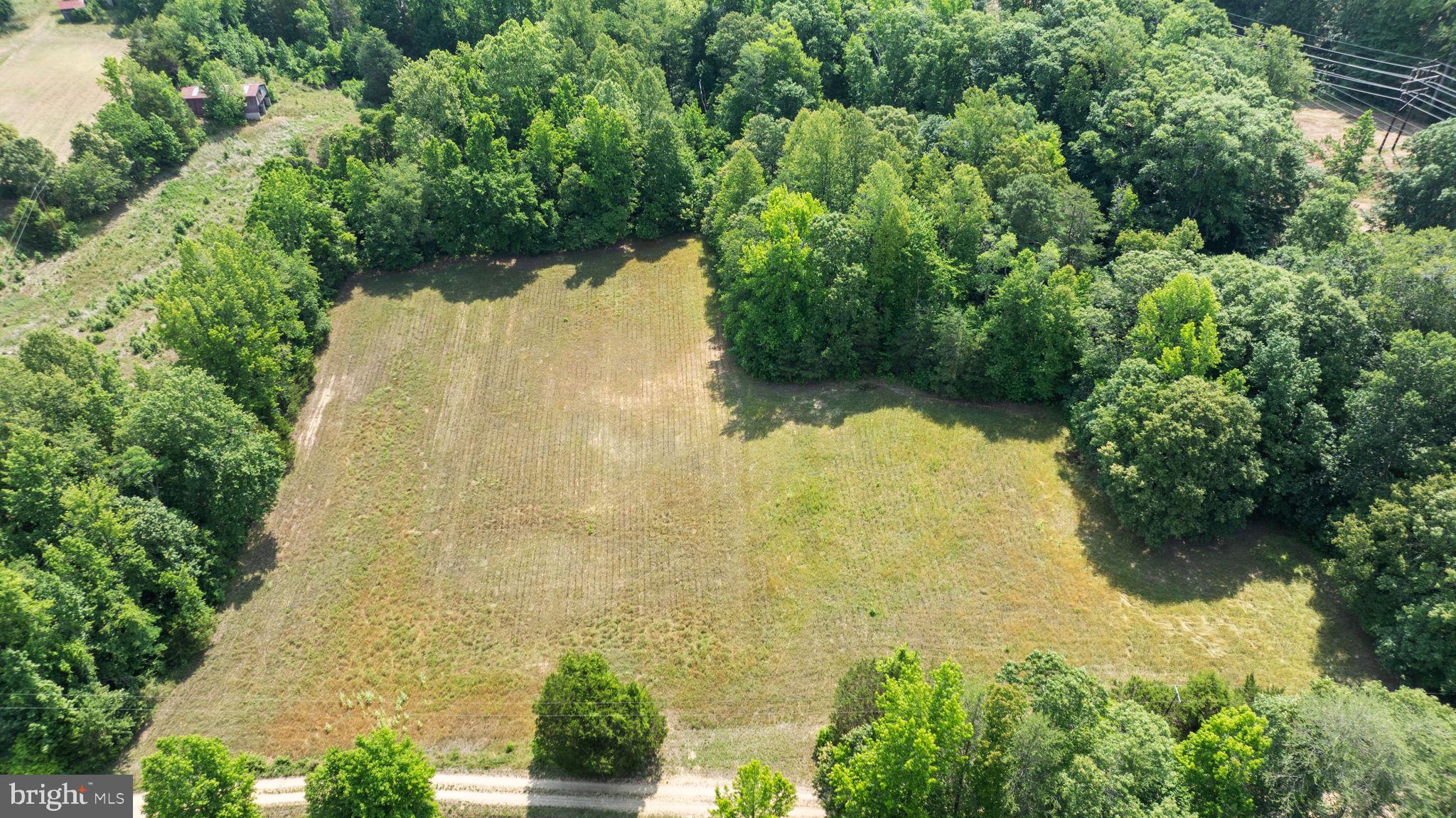 HUGHESVILLE - Residential