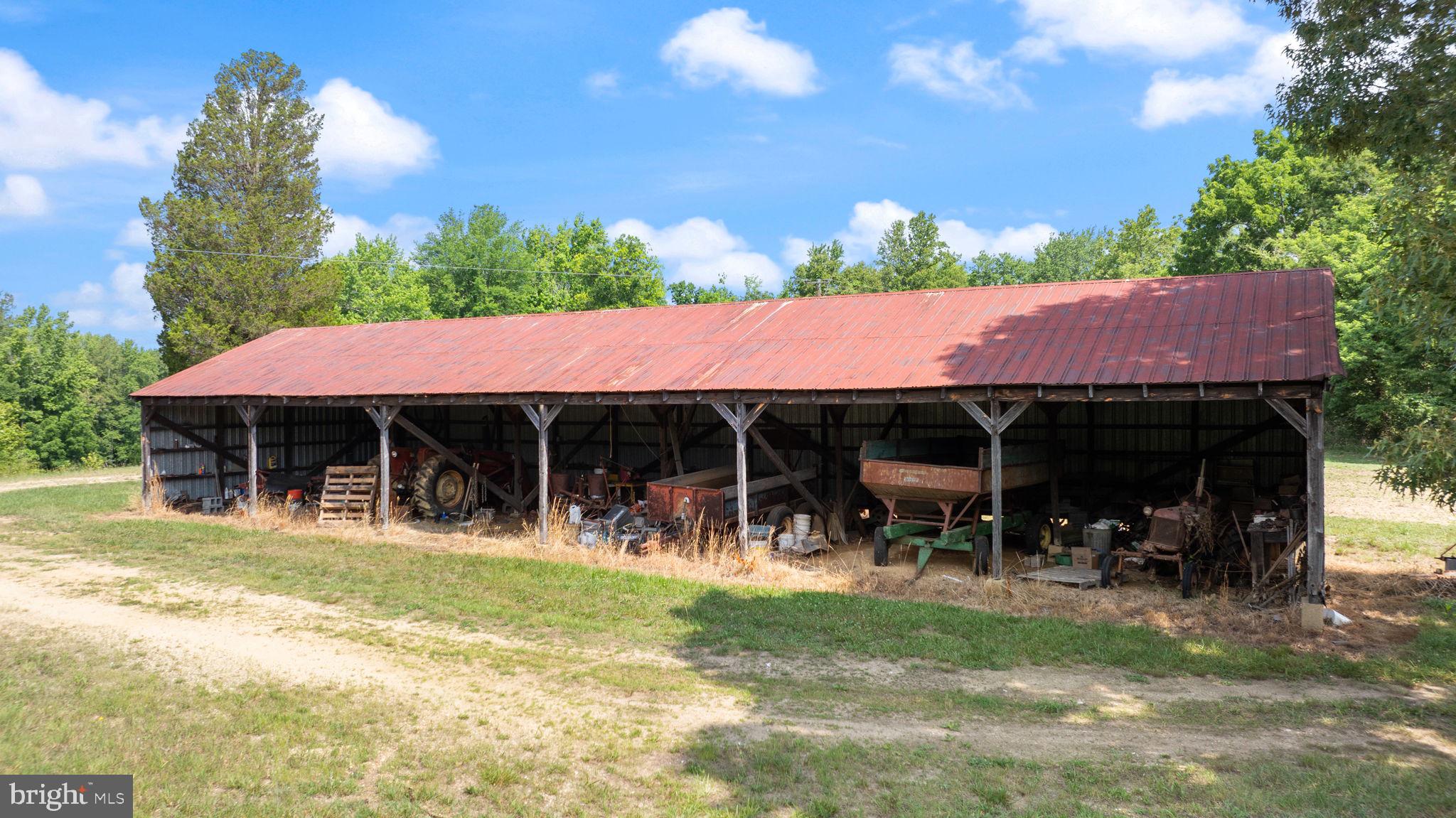 HUGHESVILLE - Residential