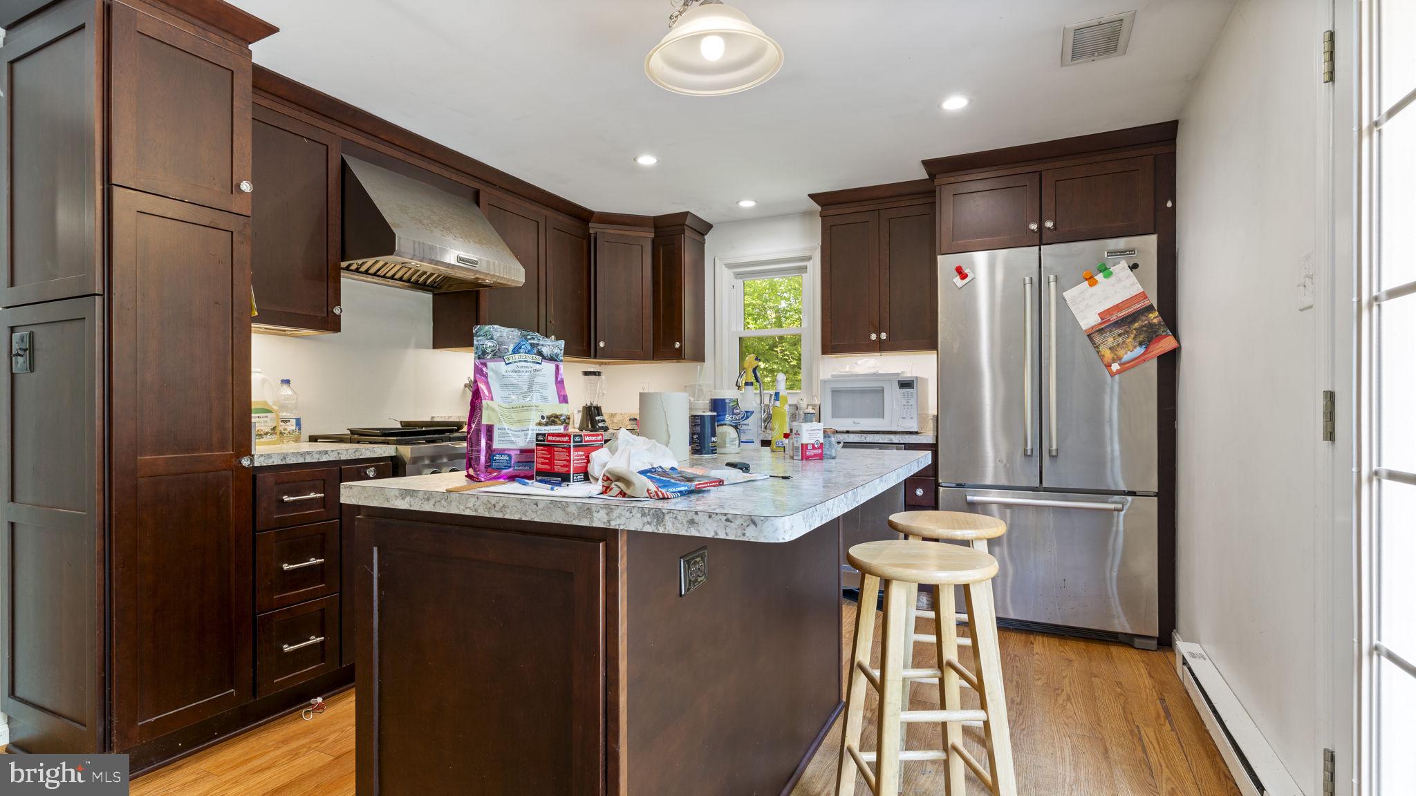 HUGHESVILLE - Residential