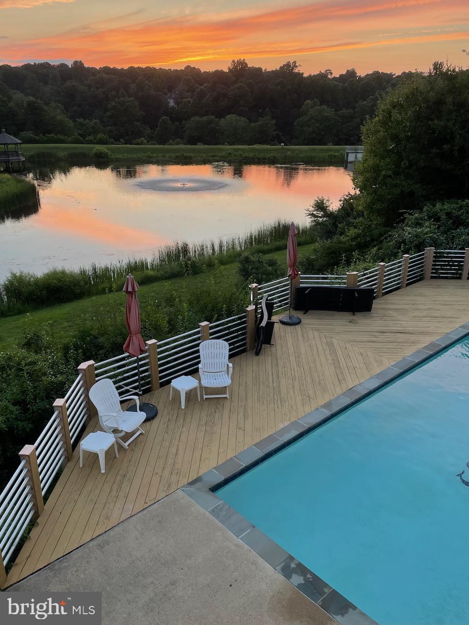 TIMBERLAKE ESTATES - Residential