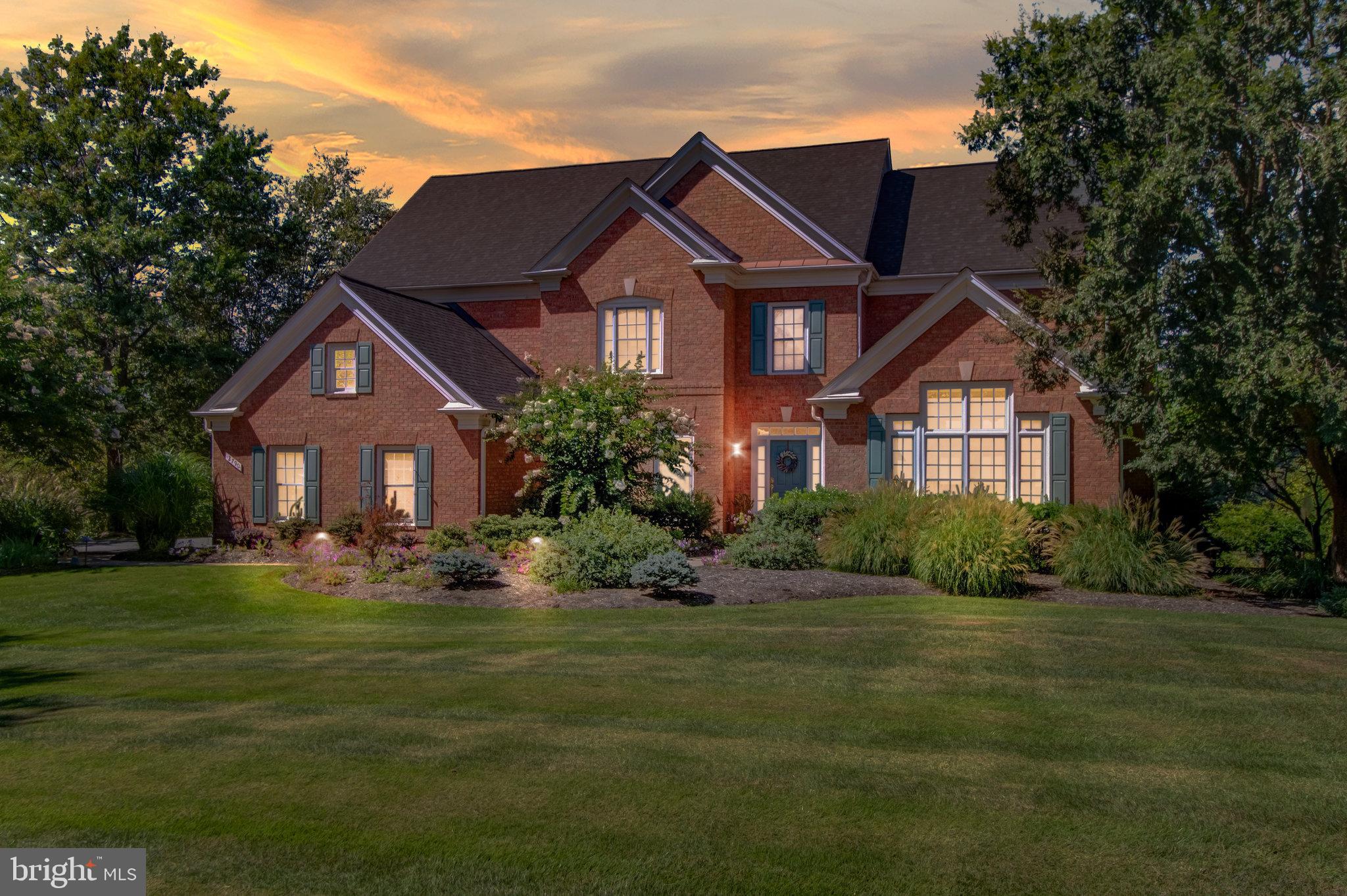 TIMBERLAKE ESTATES - Residential