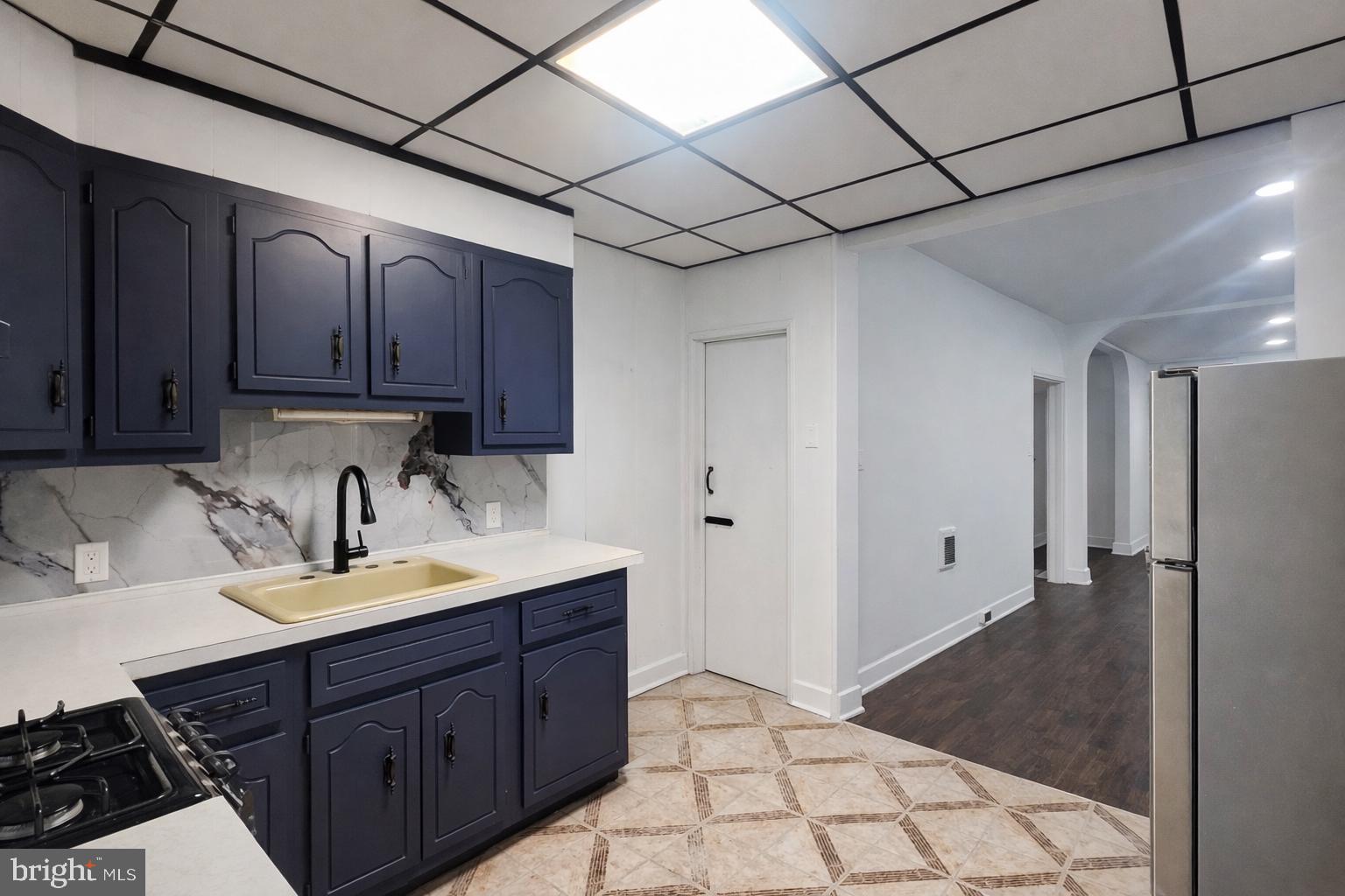 POINT BREEZE - Residential