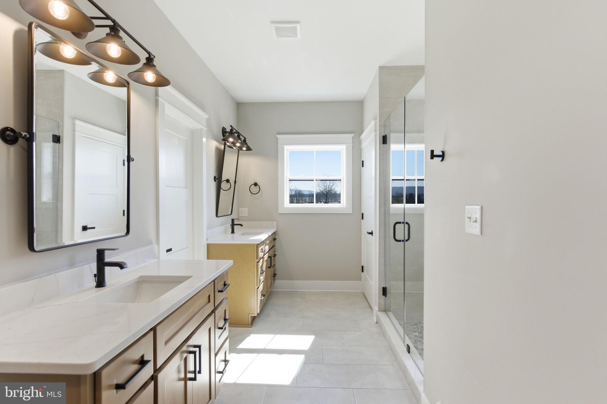 HALLMARK GLEN - Residential