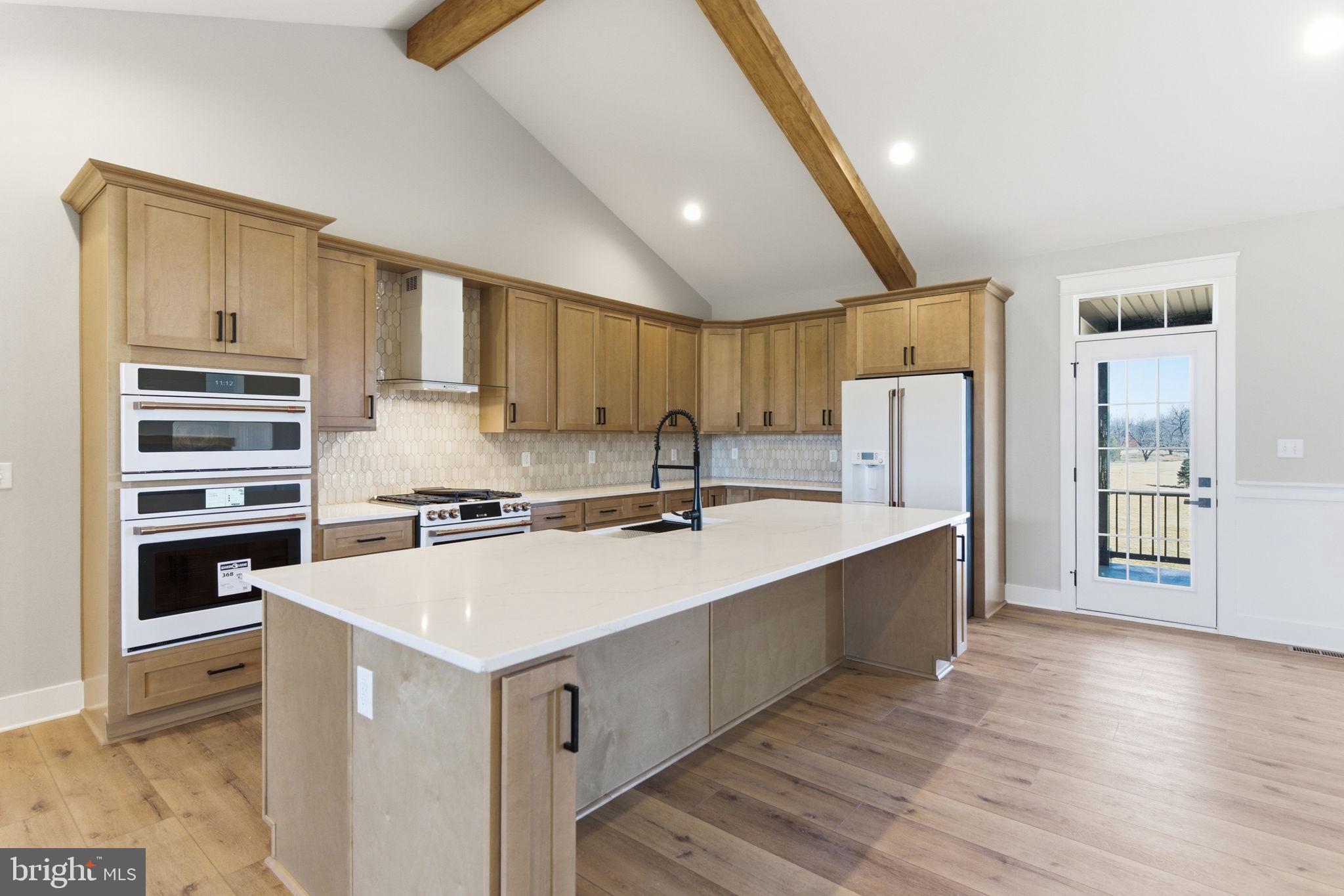 HALLMARK GLEN - Residential
