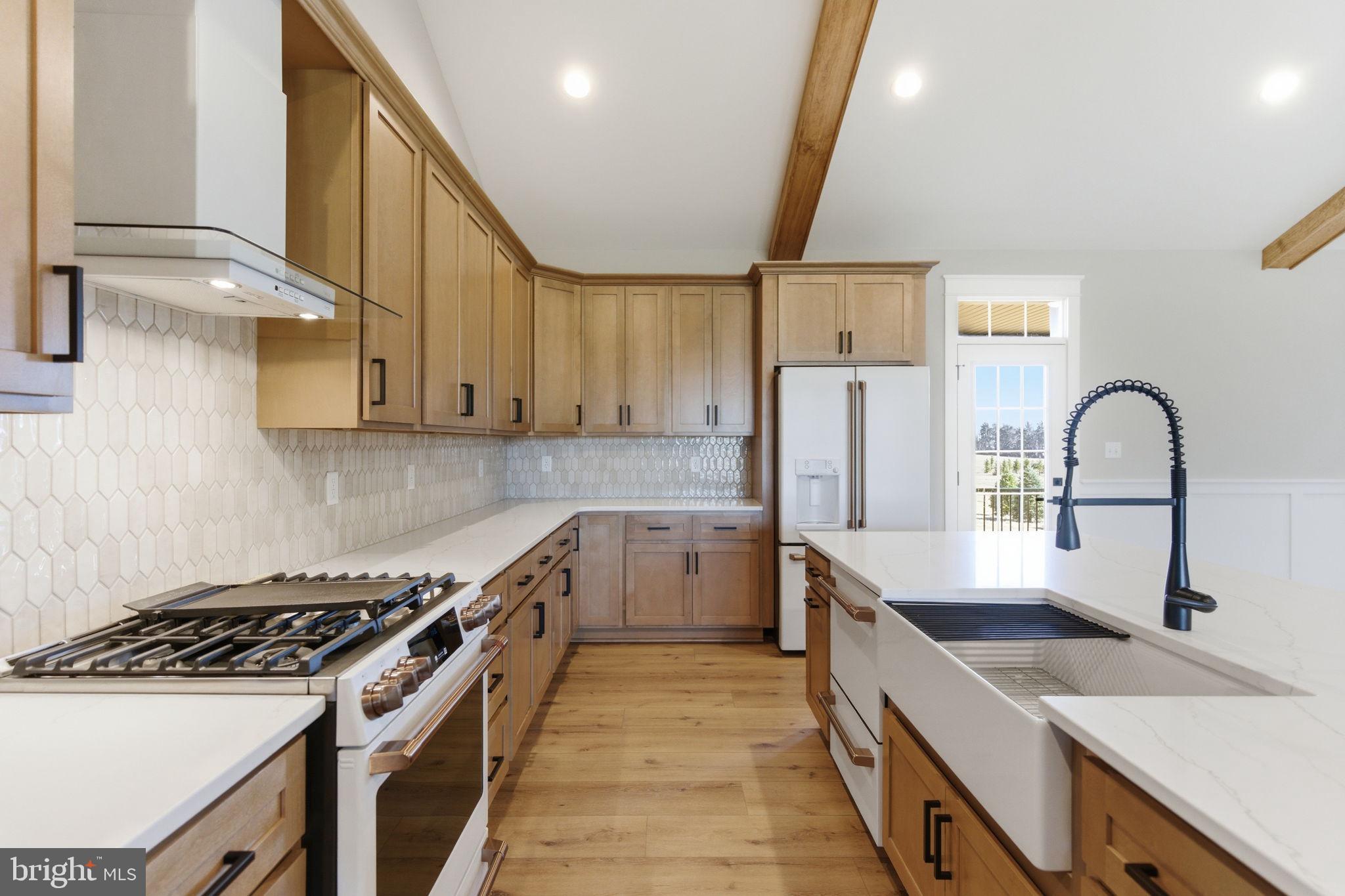HALLMARK GLEN - Residential