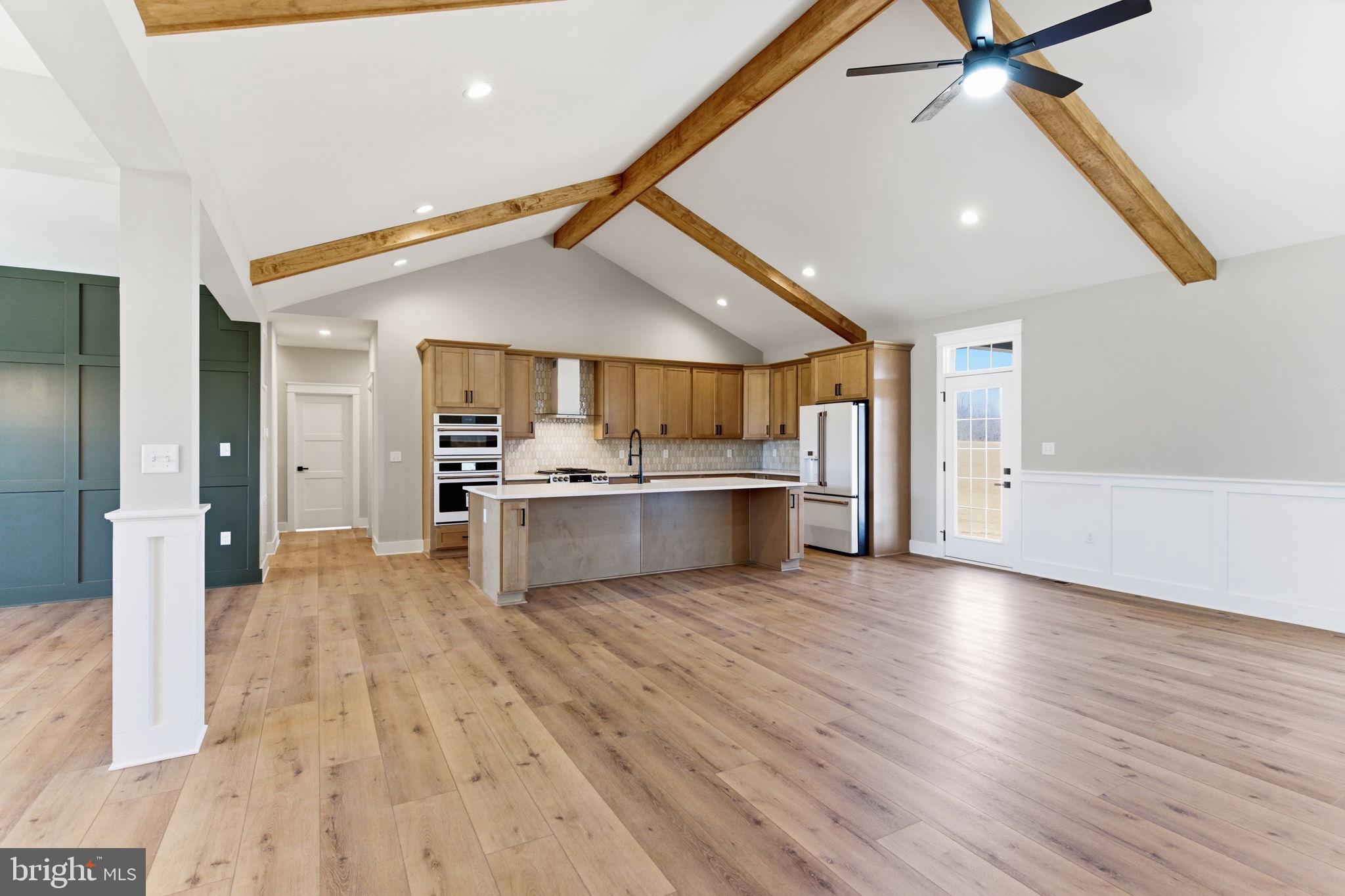 HALLMARK GLEN - Residential