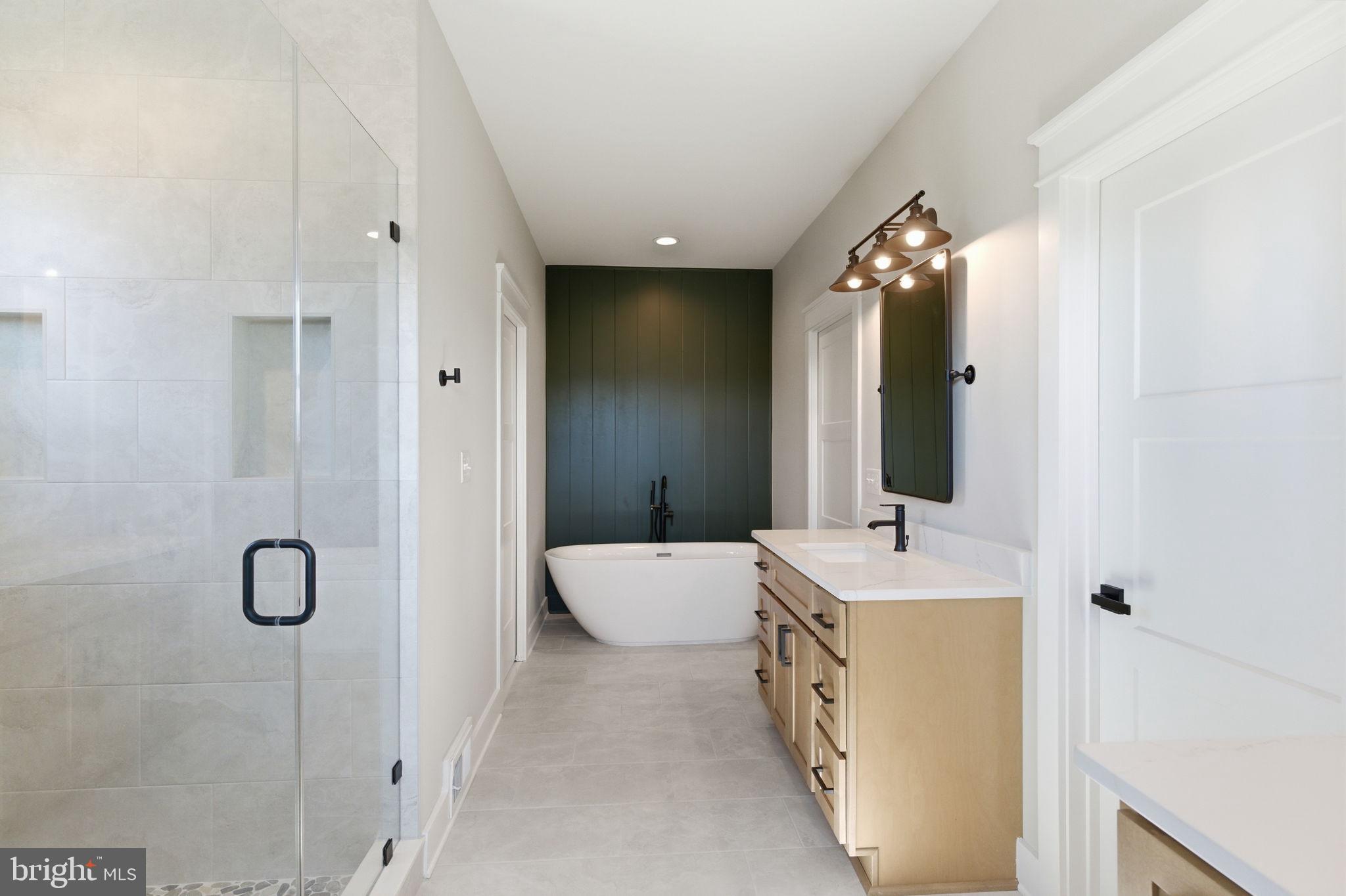 HALLMARK GLEN - Residential