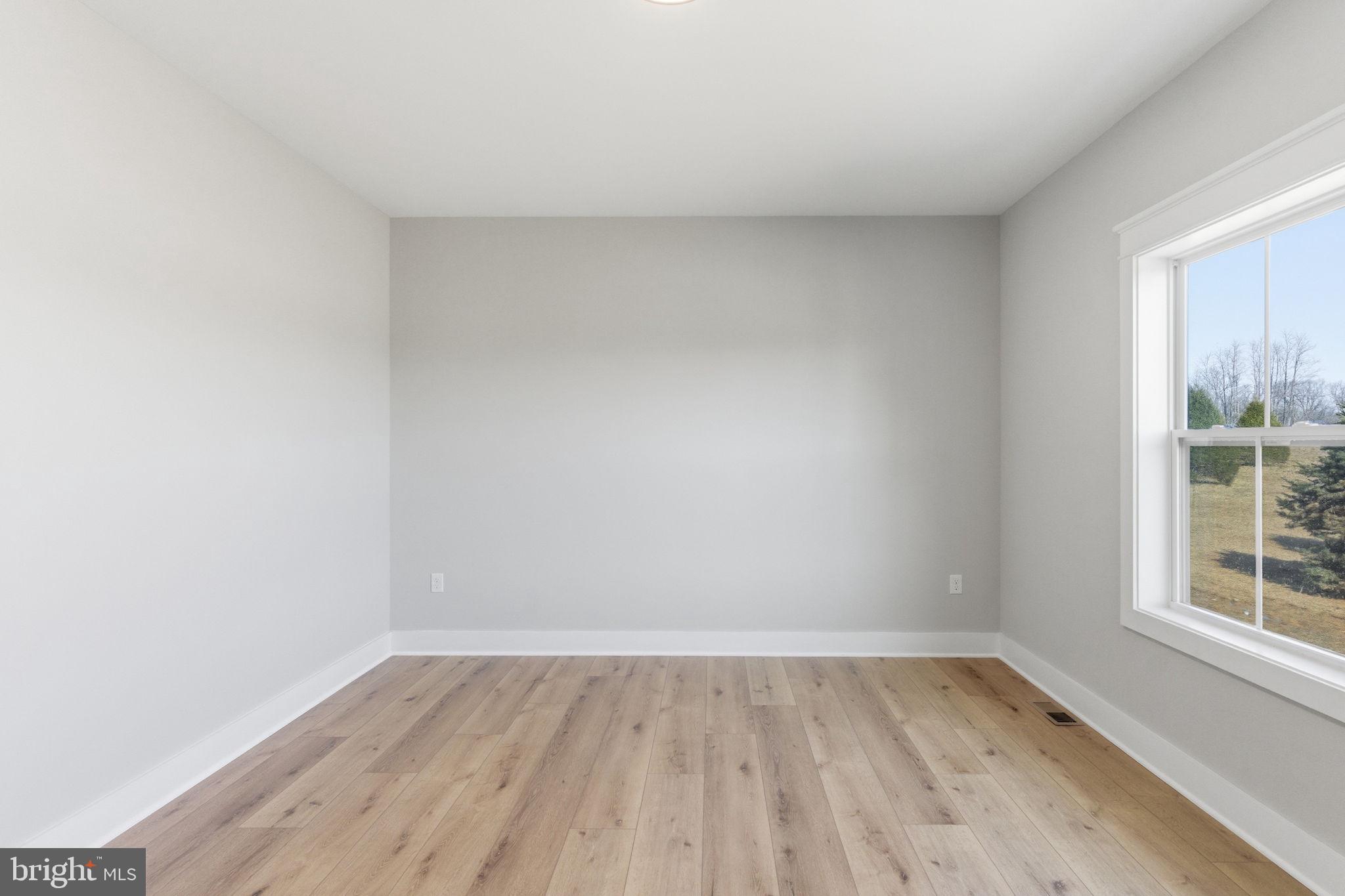 HALLMARK GLEN - Residential