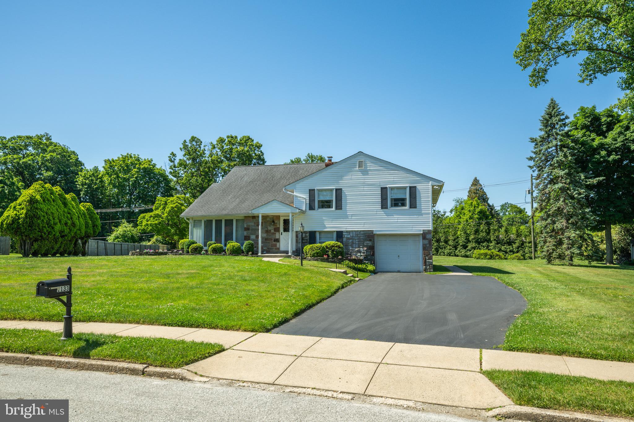 JUNE MEADOWS - Residential