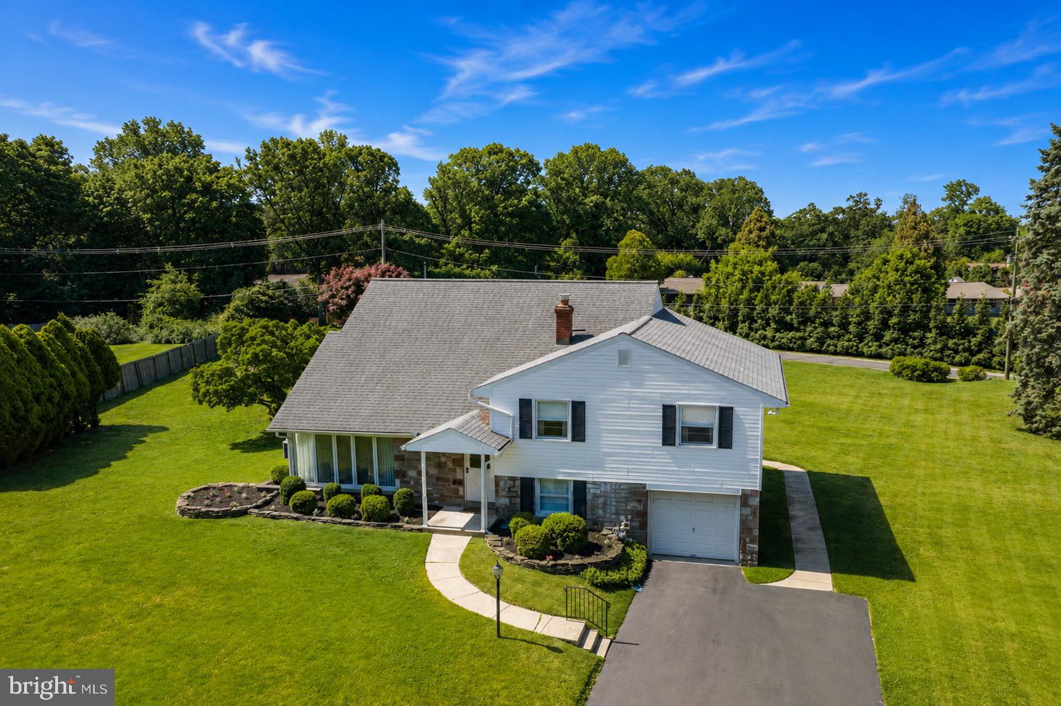 JUNE MEADOWS - Residential