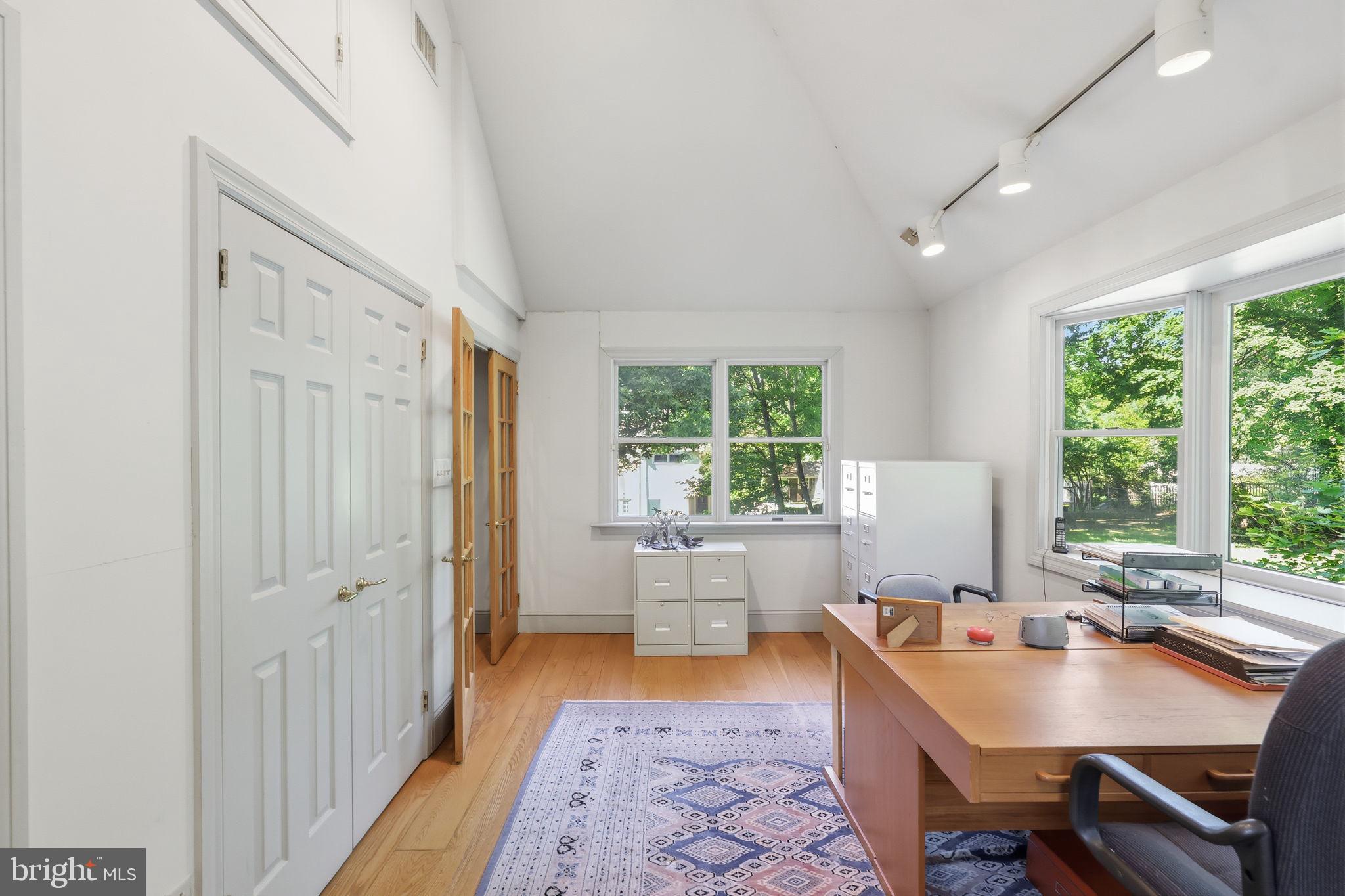 ELKINS PARK - Residential