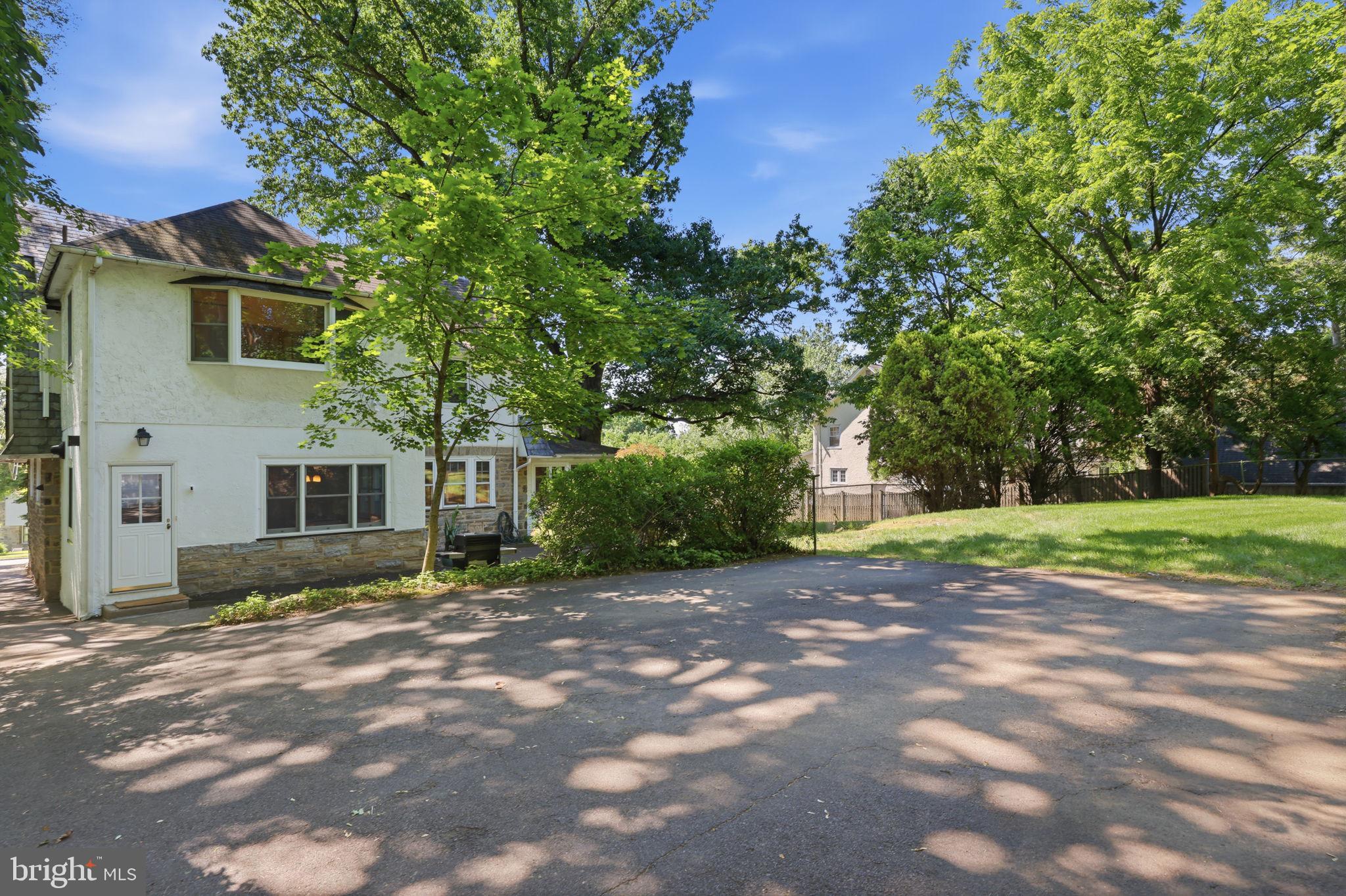 ELKINS PARK - Residential