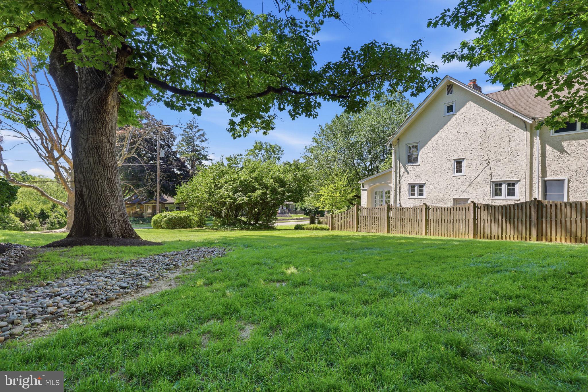 ELKINS PARK - Residential