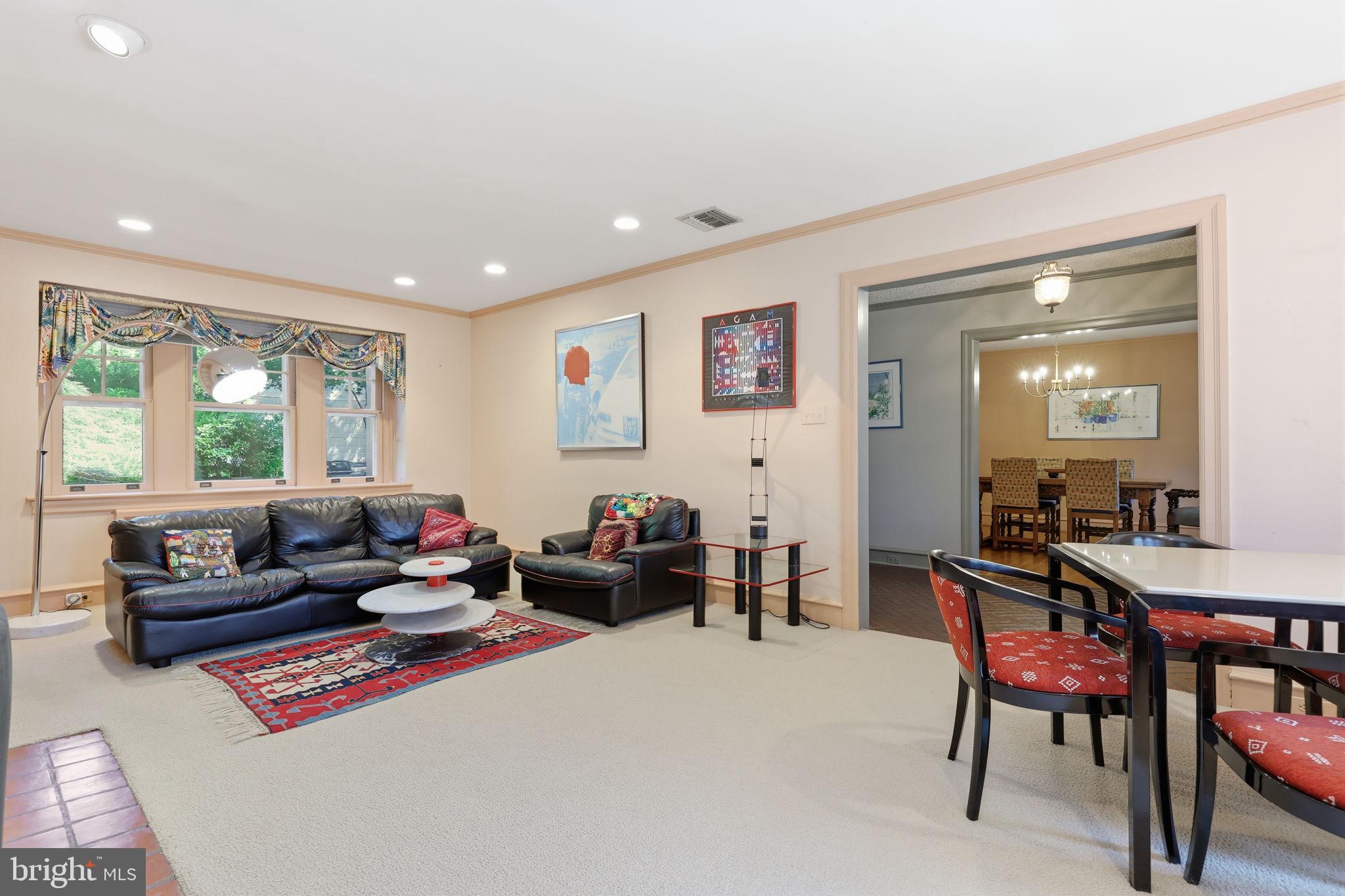 ELKINS PARK - Residential