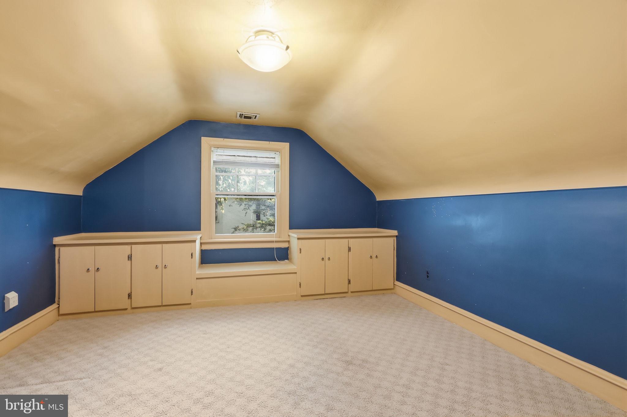 ELKINS PARK - Residential