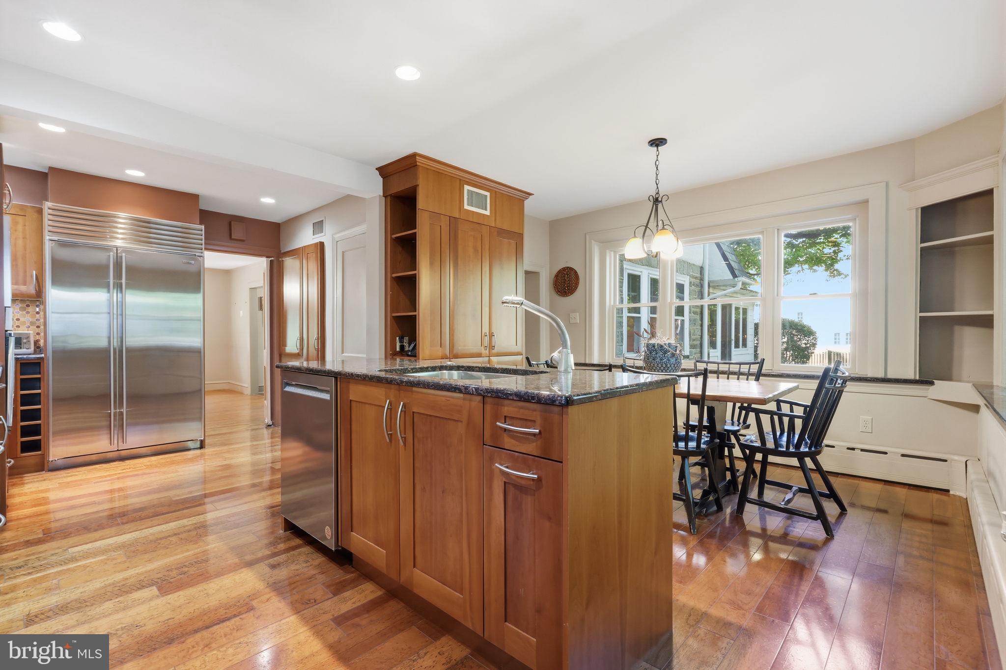 ELKINS PARK - Residential