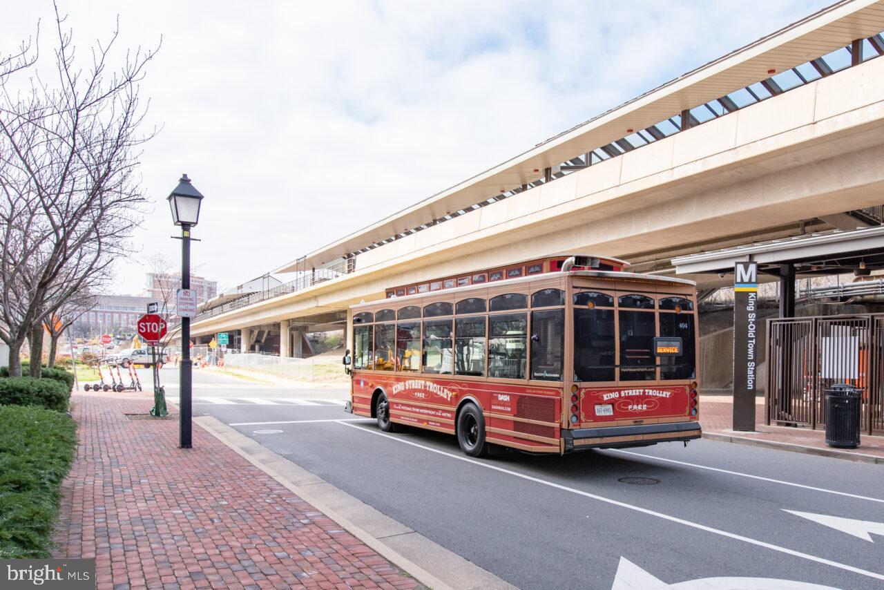 OLD TOWN ALEXANDRIA - Residential Lease