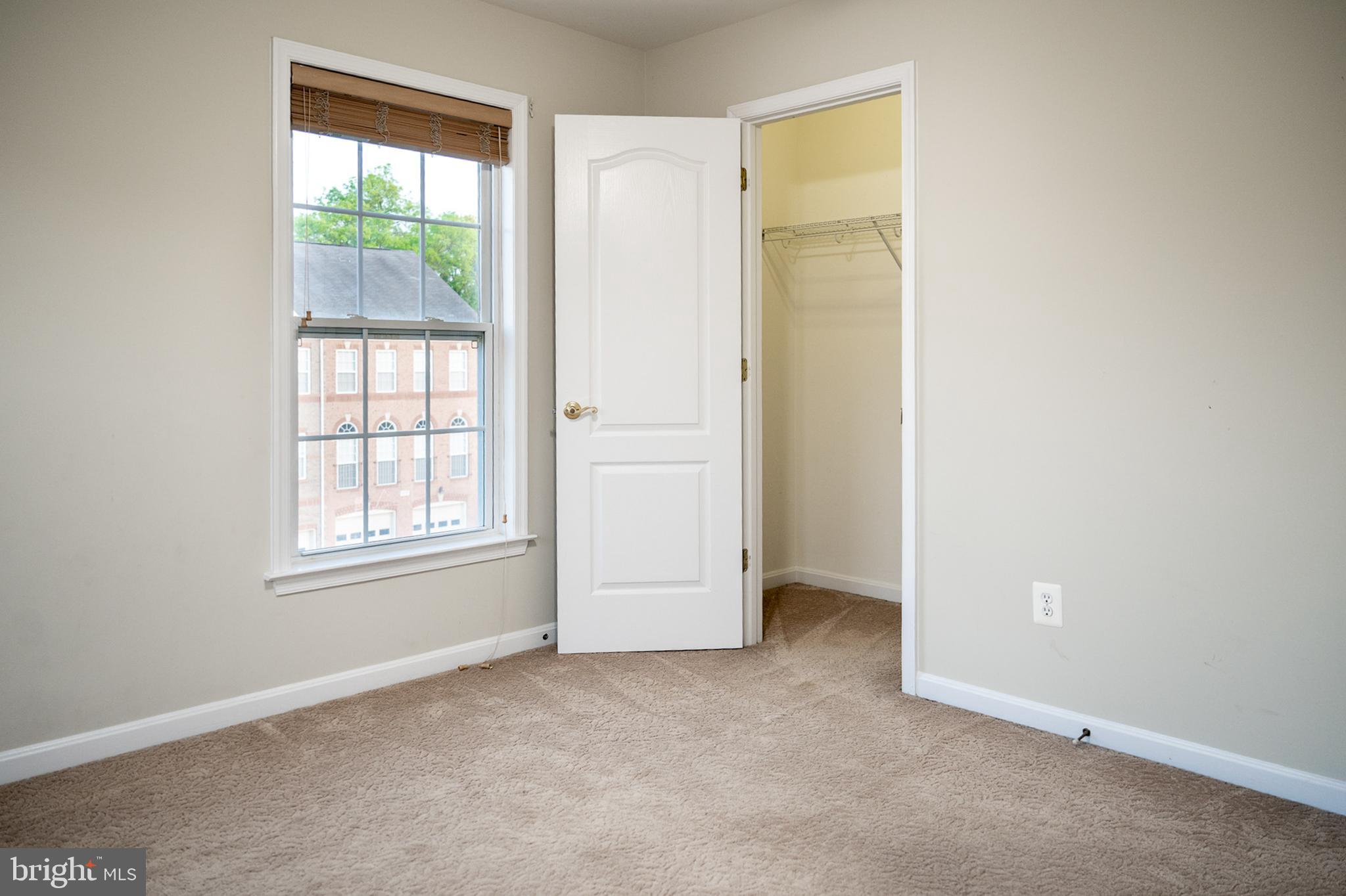 BROADLANDS SOUTH - Residential Lease