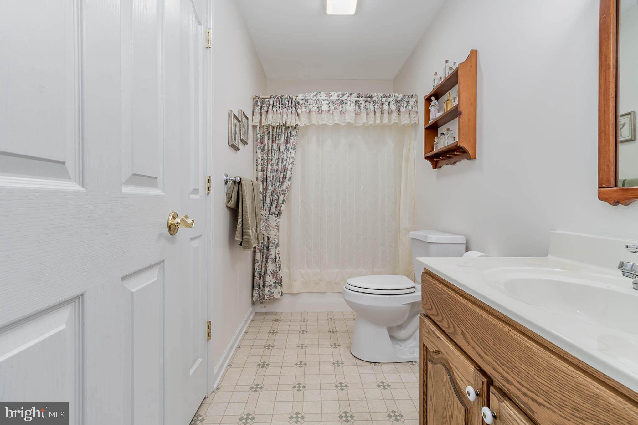 BROOKSHIRE - Residential