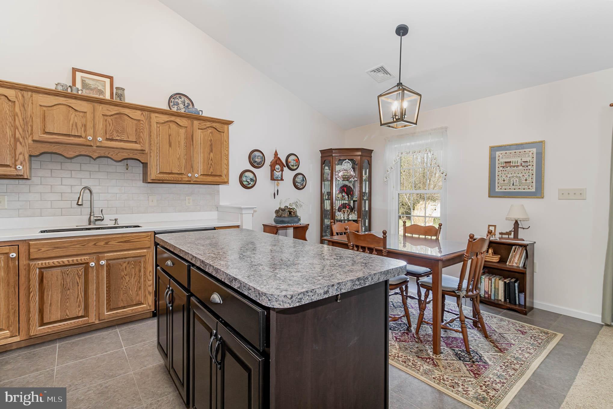 BROOKSHIRE - Residential