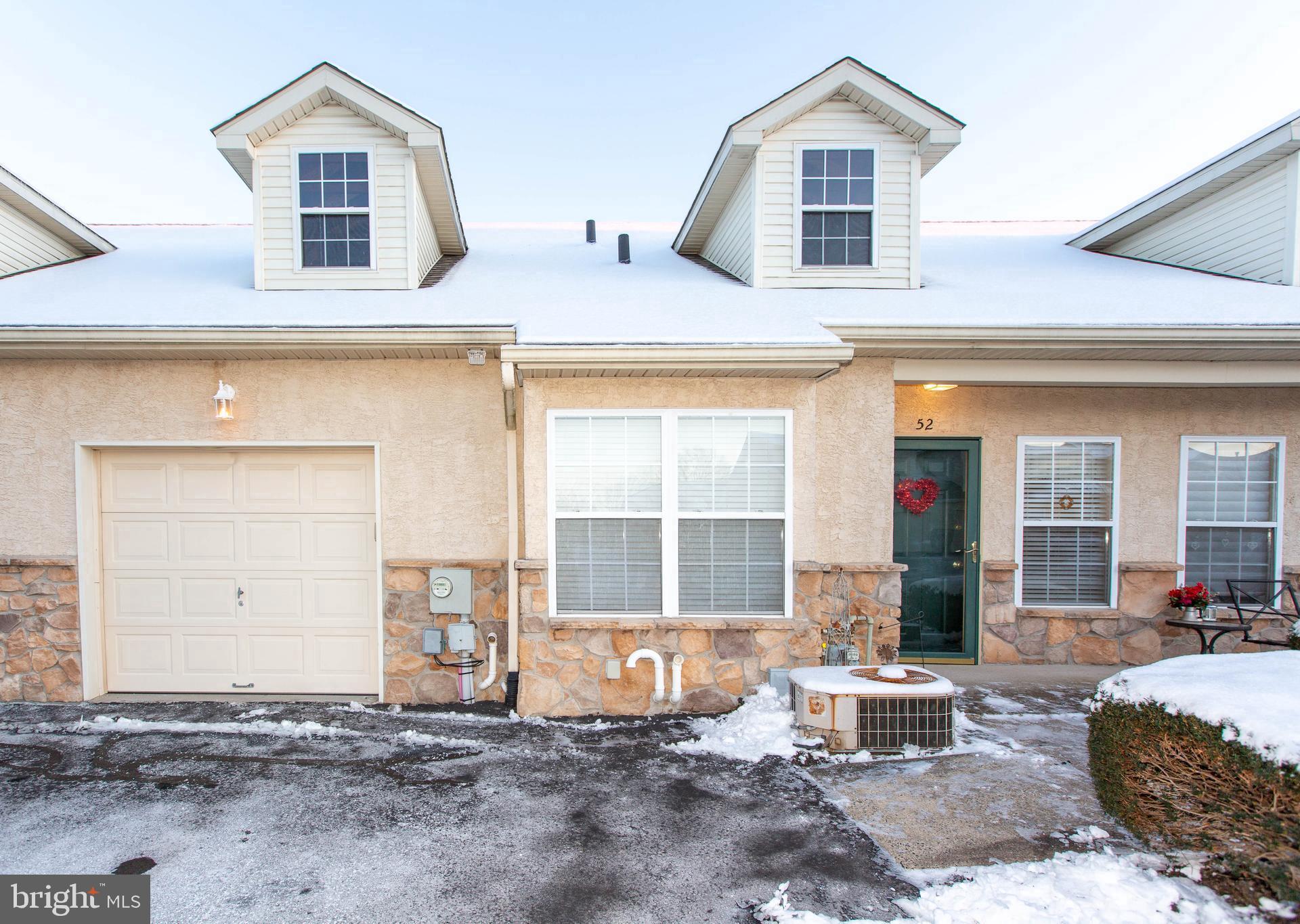 STUARTS KEEP - Residential
