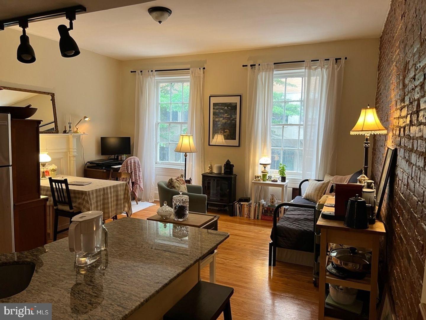 PHILADELPHIA - Residential Lease