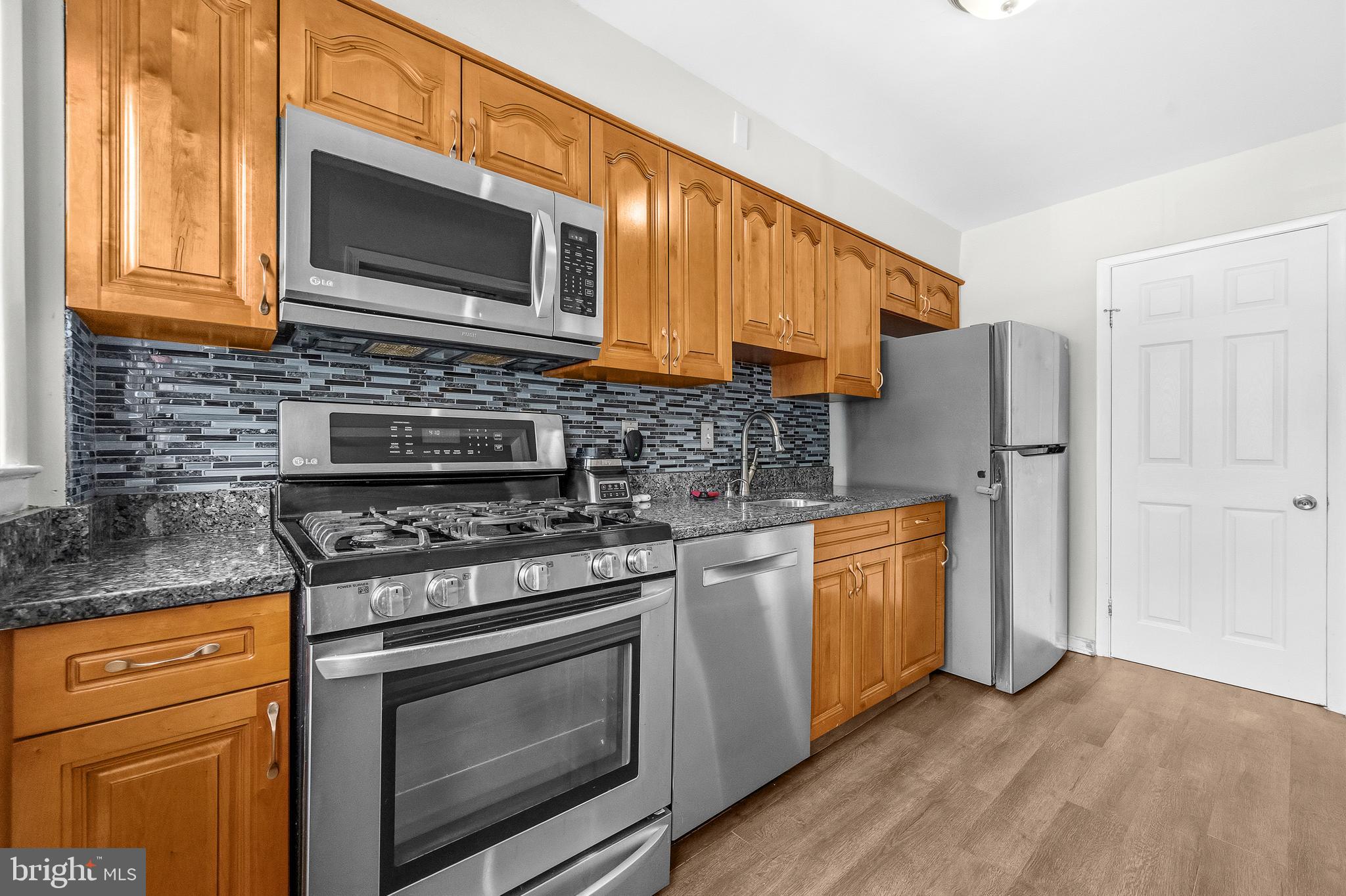 INGLESIDE PARK - Residential