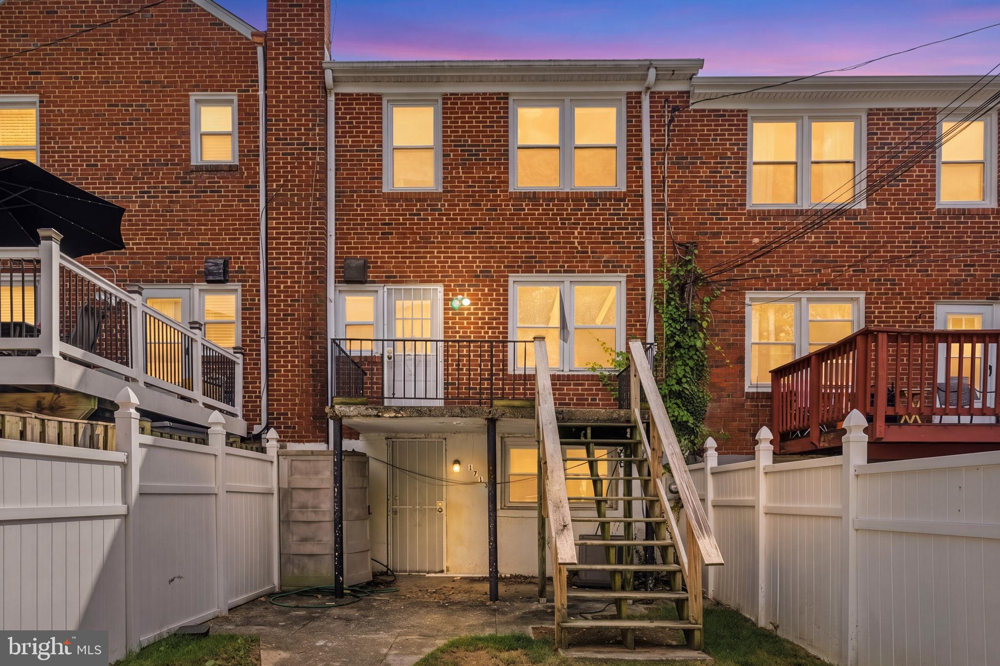 INGLESIDE PARK - Residential