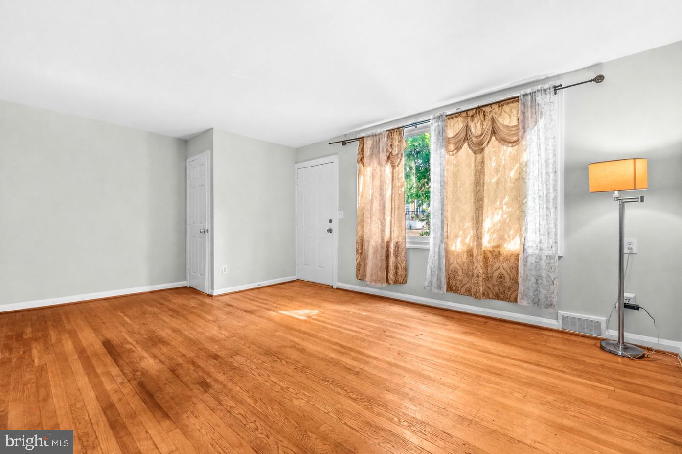 INGLESIDE PARK - Residential