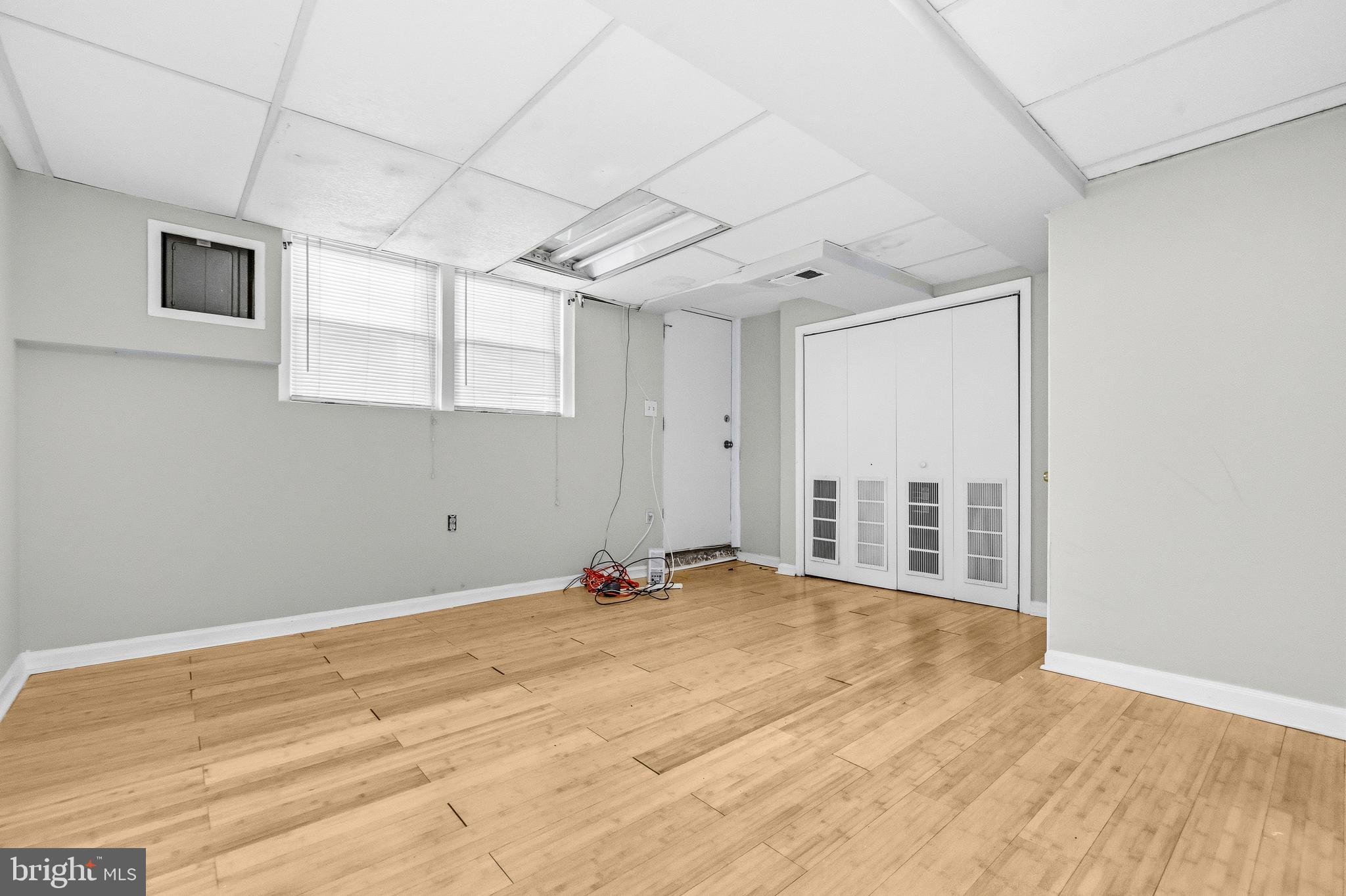 INGLESIDE PARK - Residential