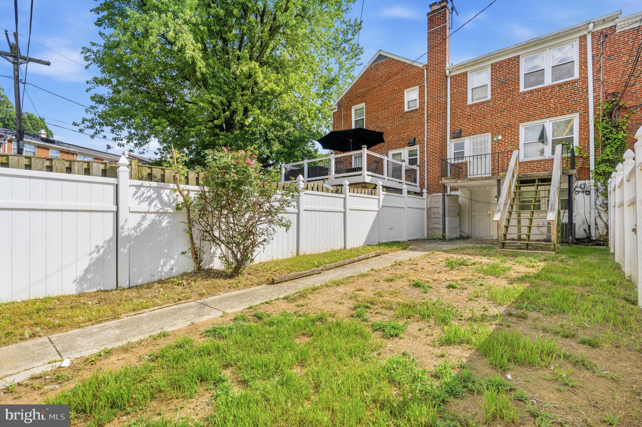 INGLESIDE PARK - Residential