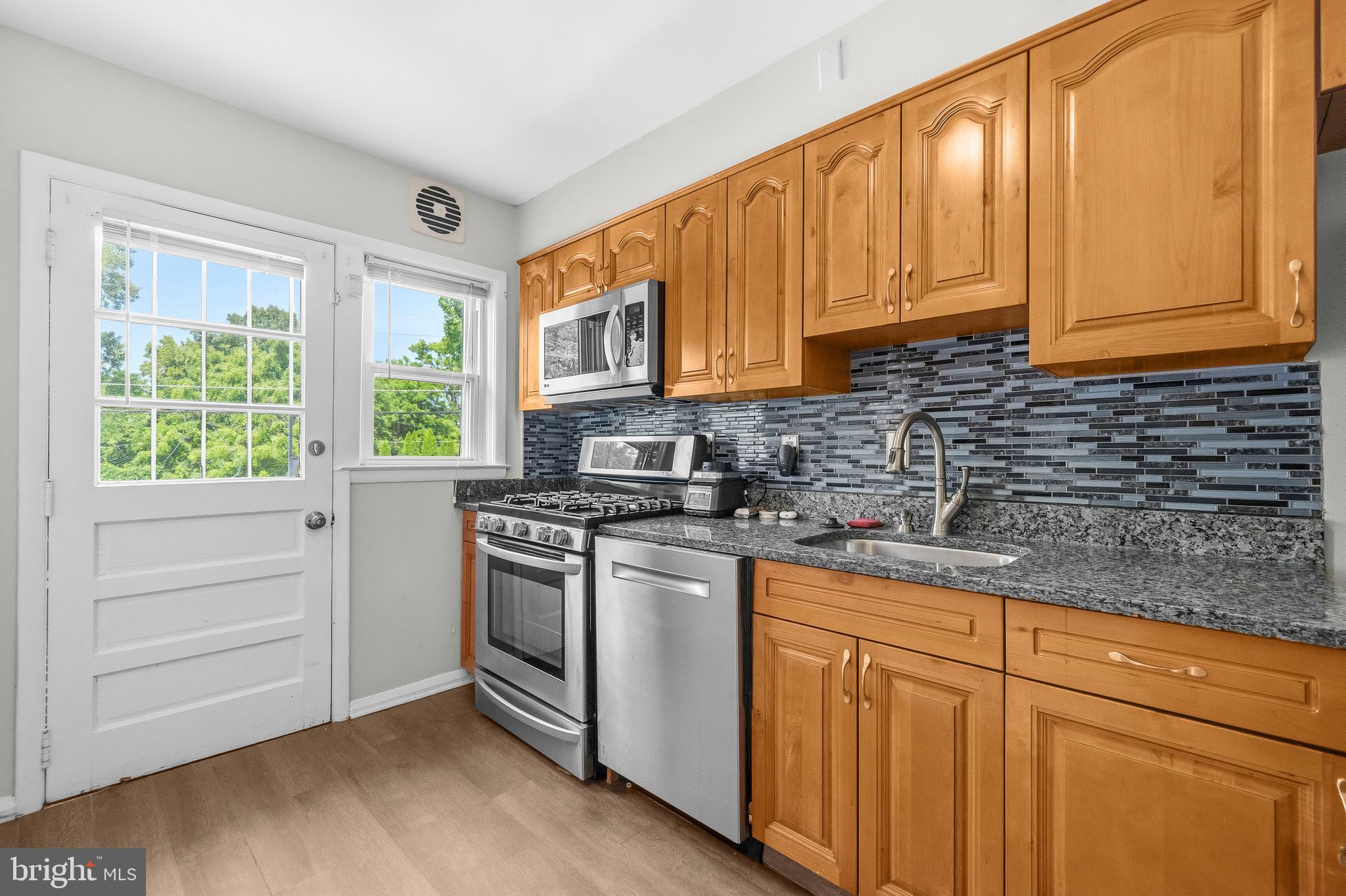 INGLESIDE PARK - Residential