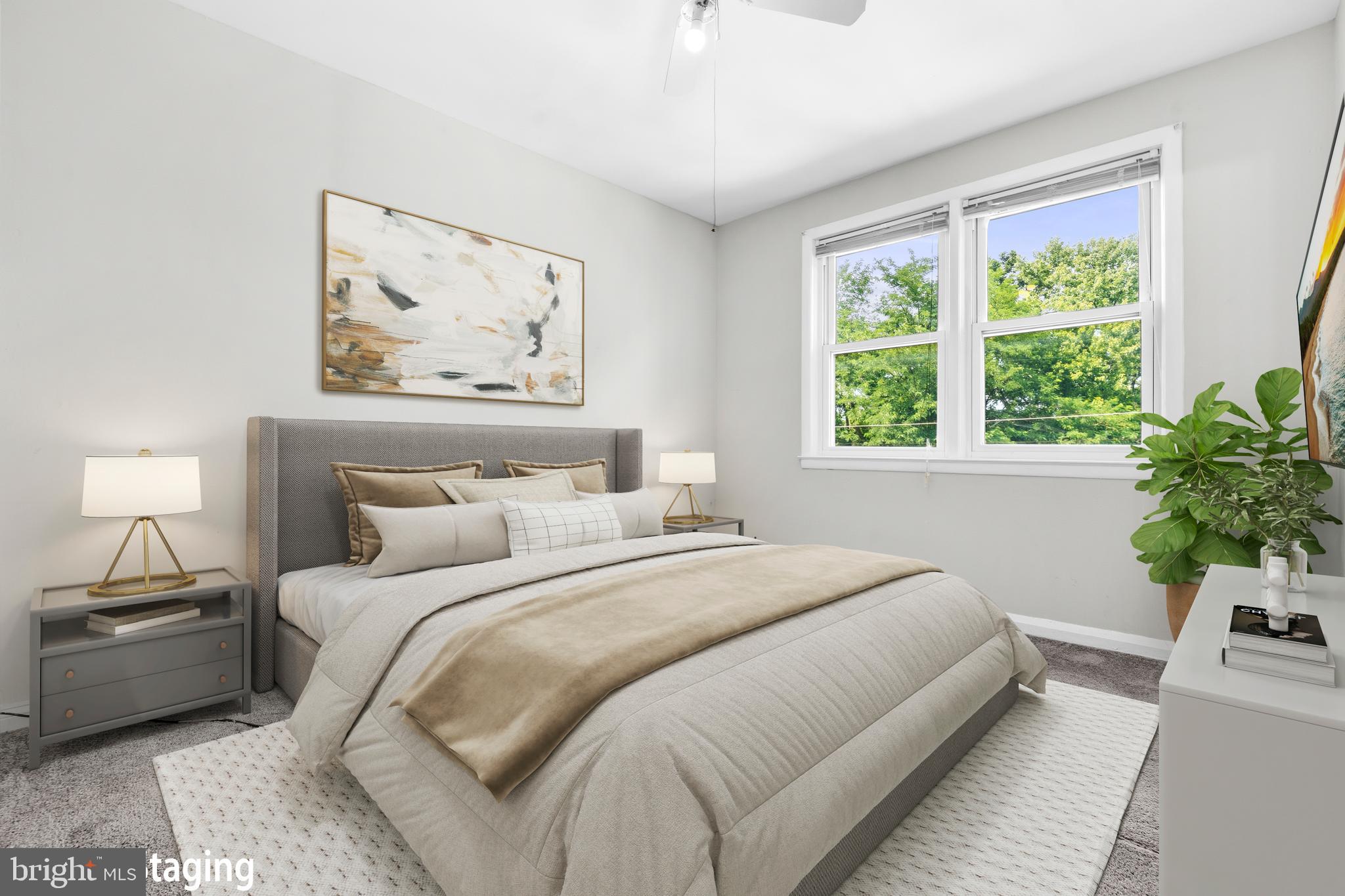 INGLESIDE PARK - Residential