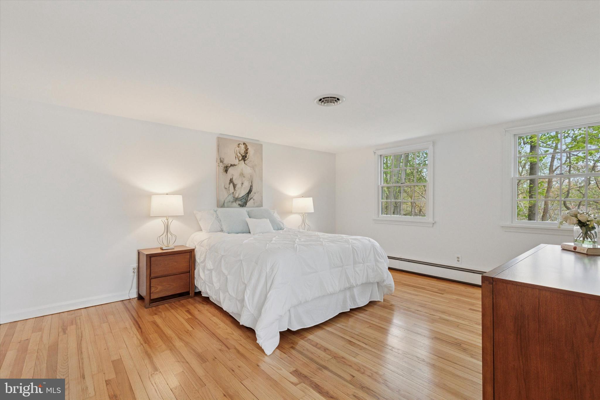 TOWER HILL - Residential