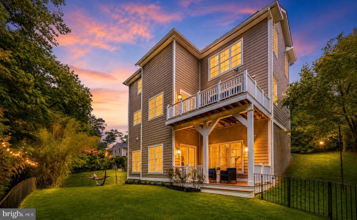 LORCOM GROVE - Residential