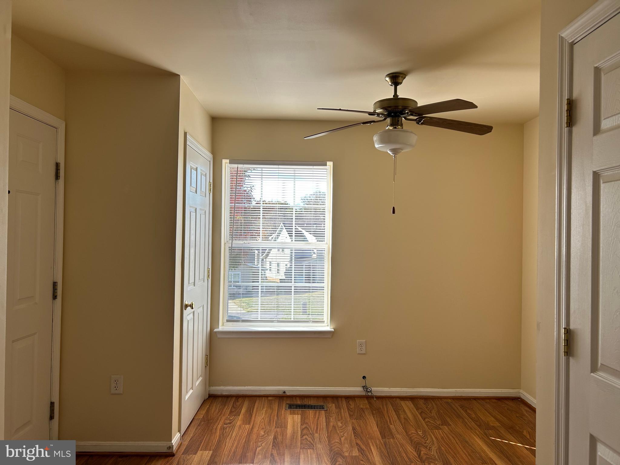 GATEWAY CROSSING - Residential Lease