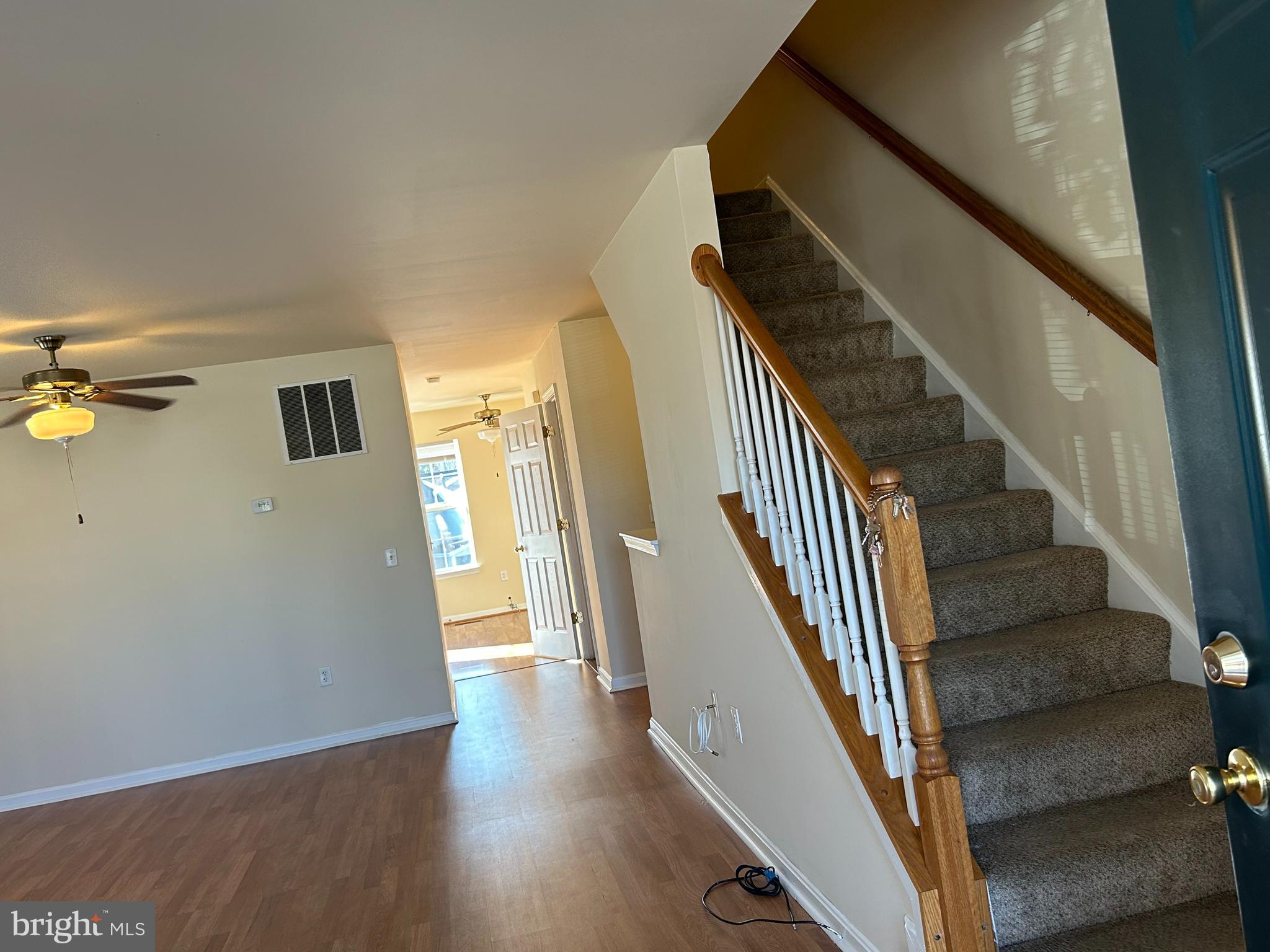 GATEWAY CROSSING - Residential Lease