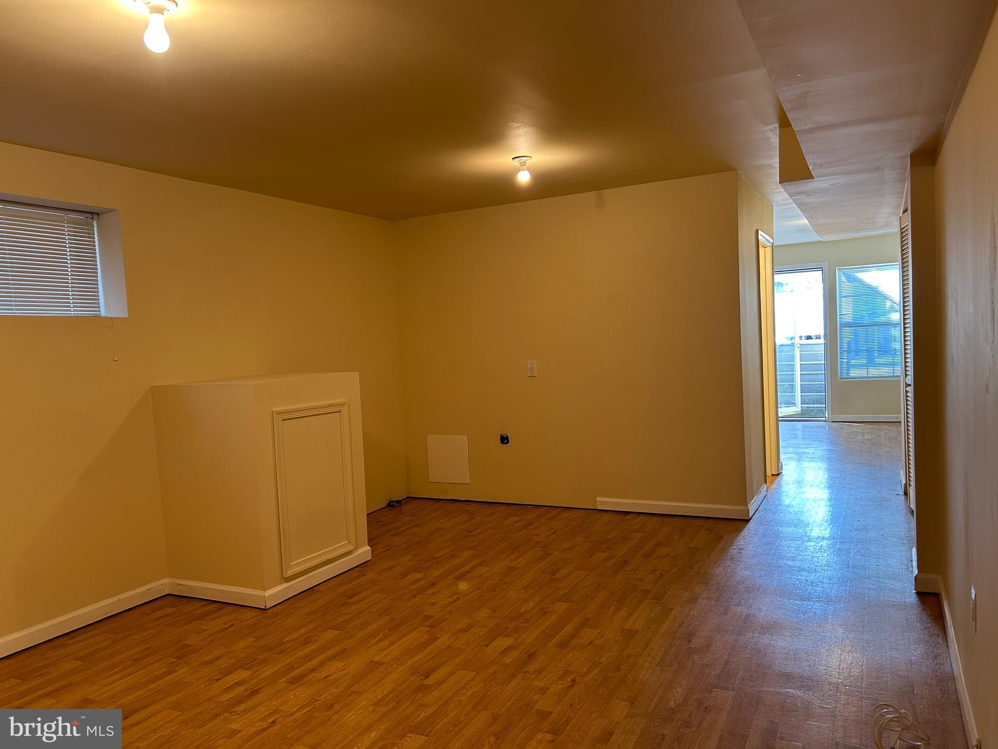 GATEWAY CROSSING - Residential Lease
